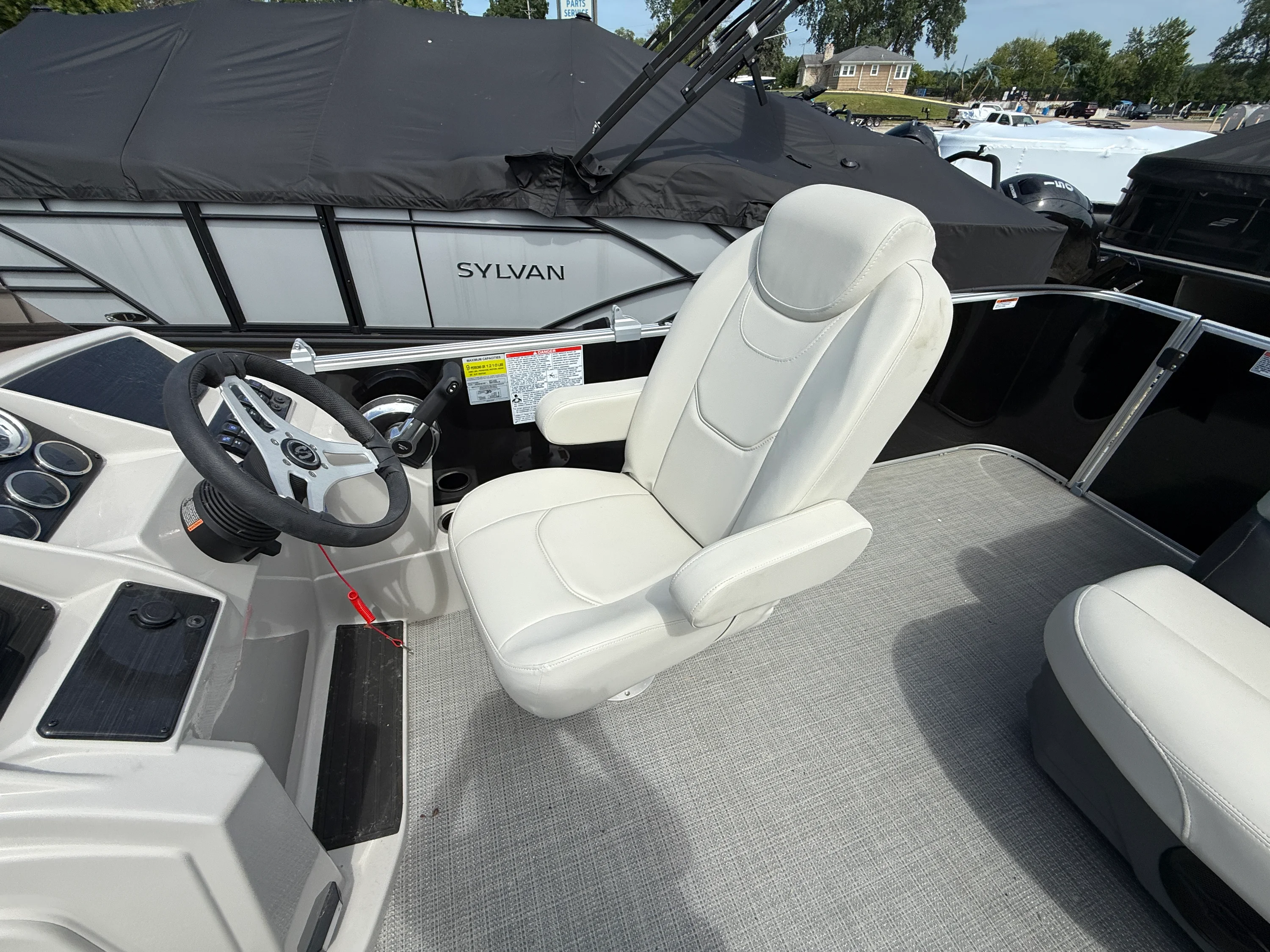 2025 Sylvan MIRAGE 820 Image Thumbnail #12