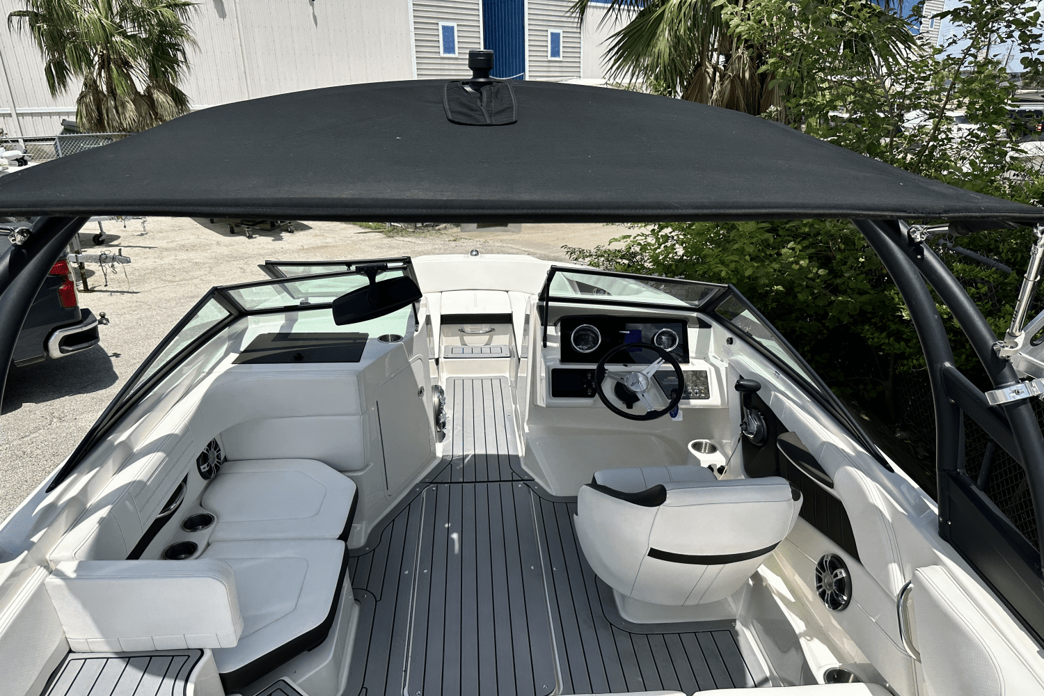 Thumbnail 2 for 2019 Sea Ray 190 SPX