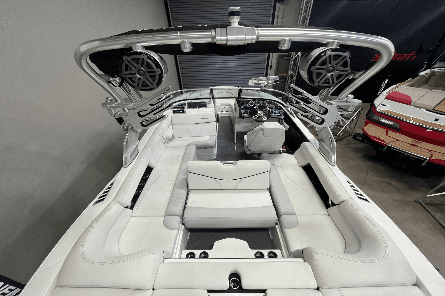 2017 Mastercraft XT-23 Image Thumbnail #8