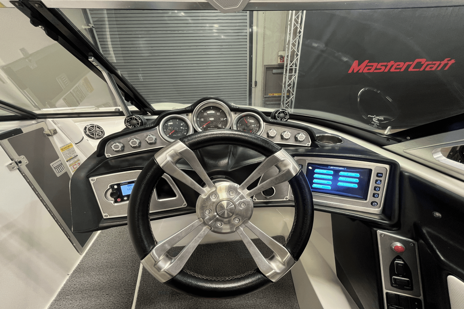 2017 Mastercraft XT-23 Image Thumbnail #13