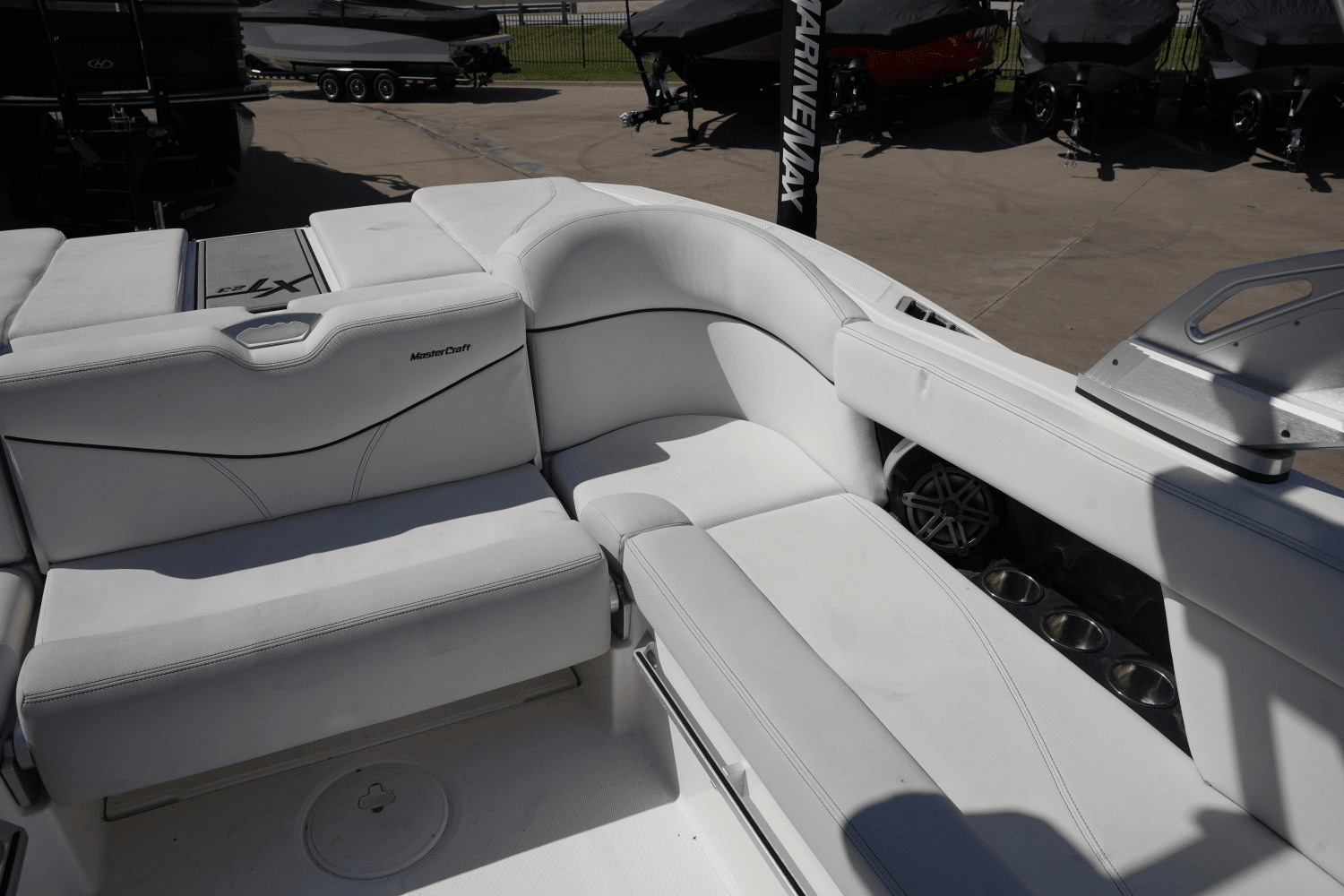 2017 Mastercraft XT-23 Image Thumbnail #14