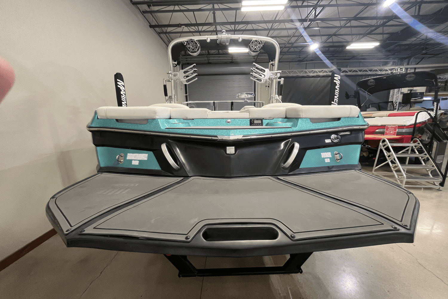 2017 Mastercraft XT-23 Image Thumbnail #3