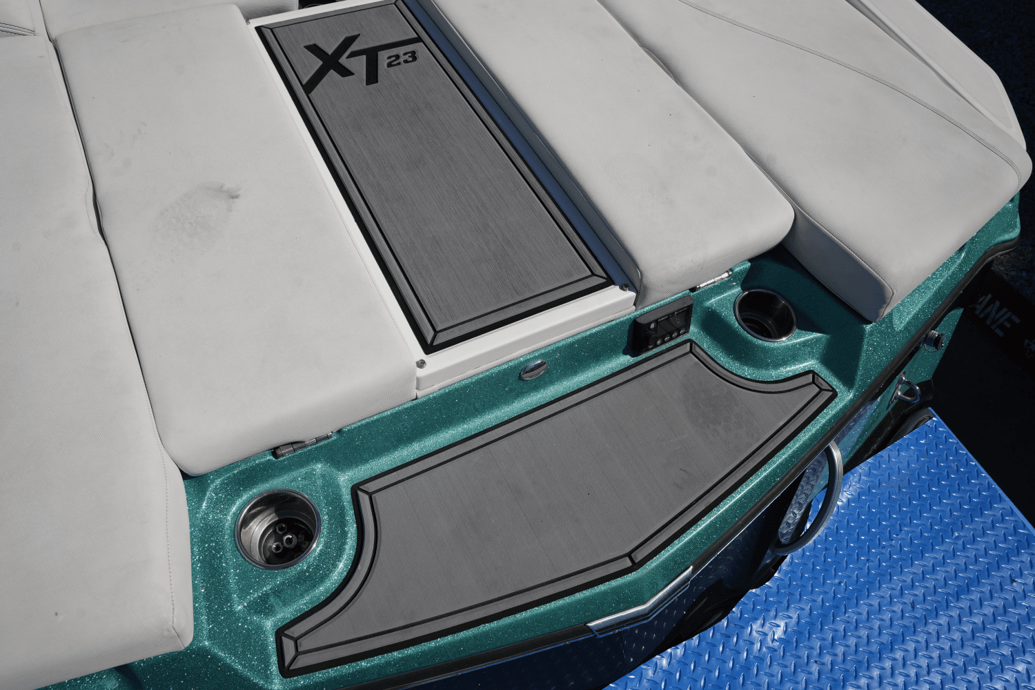 2017 Mastercraft XT-23 Image Thumbnail #4