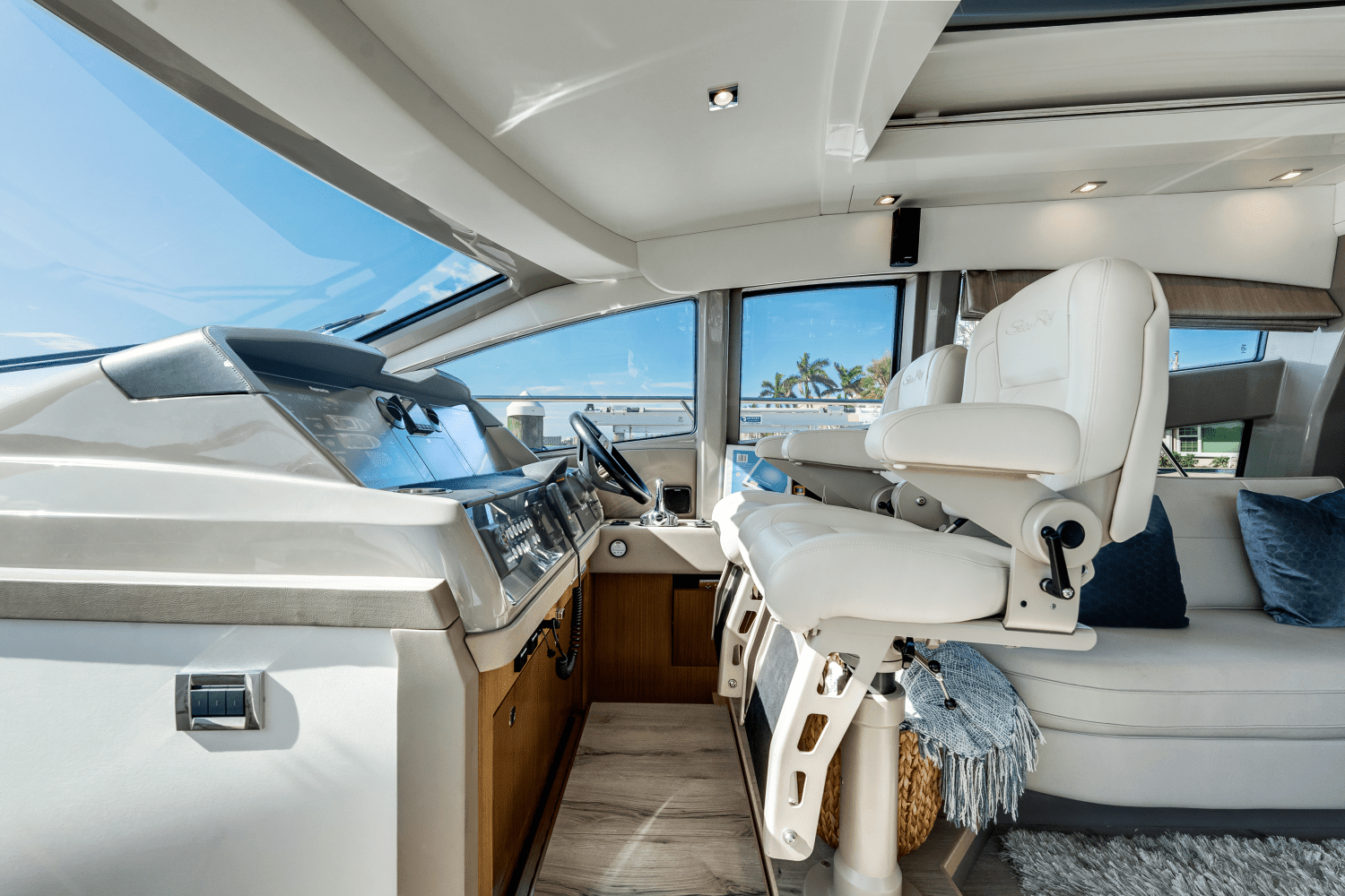 2018 Sea Ray L550 Image Thumbnail #32