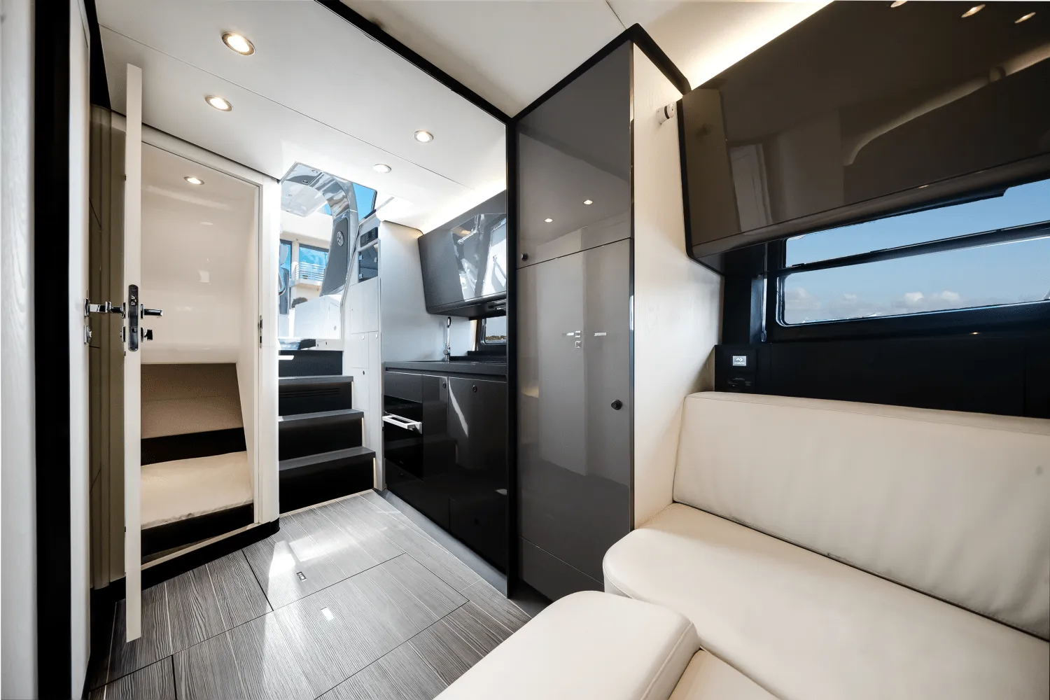 2026 Azimut Verve 42 Image Thumbnail #18