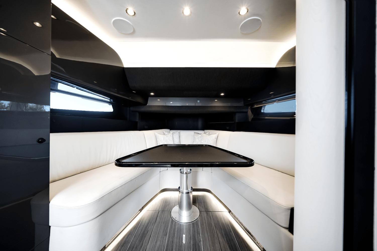 2026 Azimut Verve 42 Image Thumbnail #9