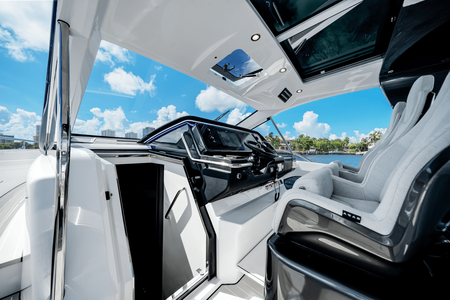 2026 Azimut Verve 42 Image Thumbnail #11