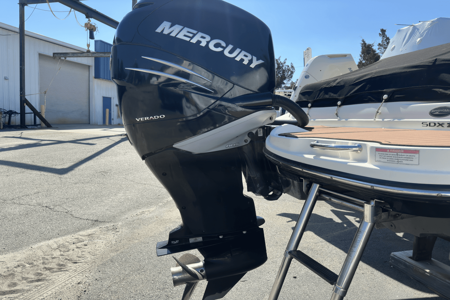 2018 Sea Ray 270 SDX OUTBOARD Image Thumbnail #3