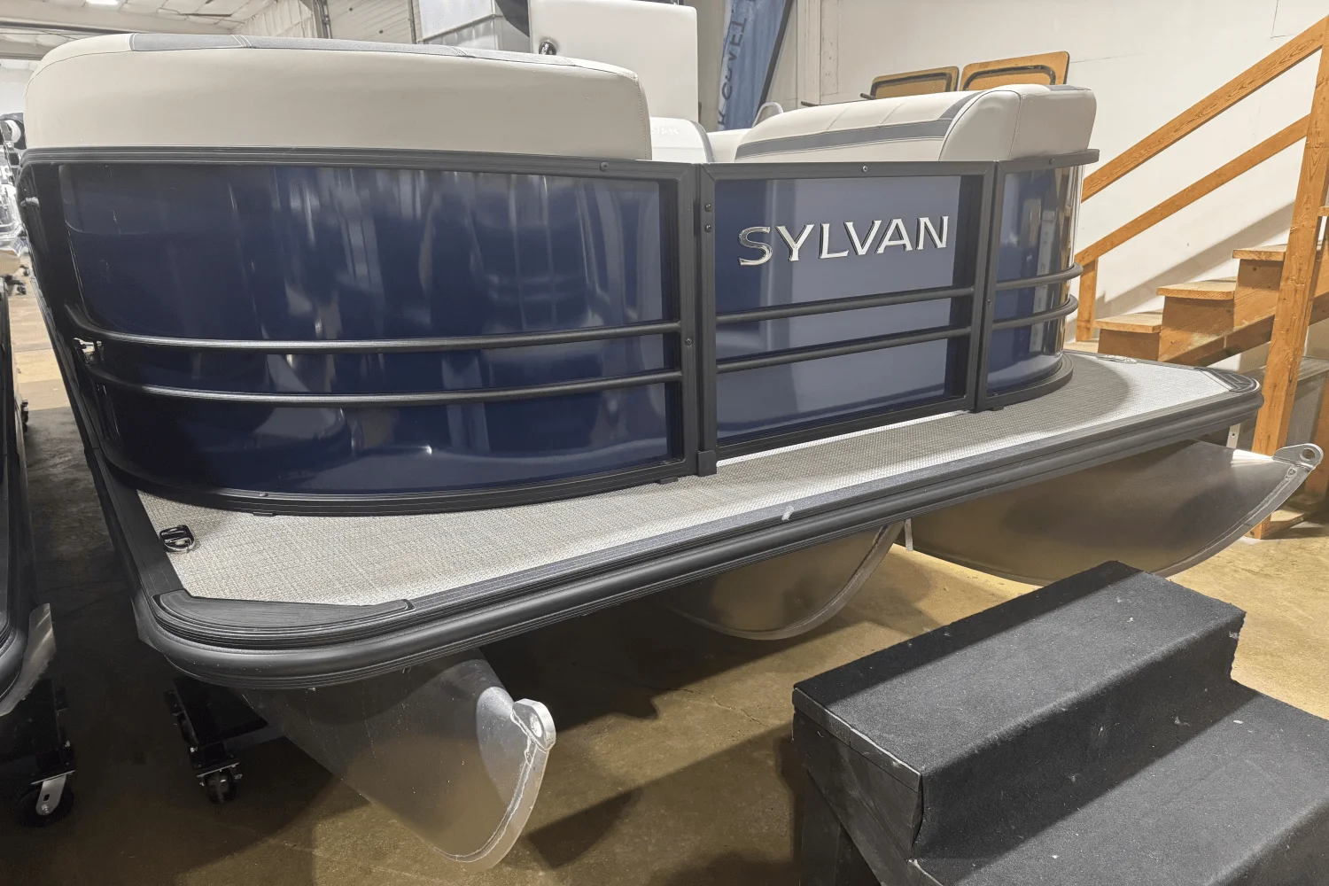 2025 Sylvan L5 Image Thumbnail #0