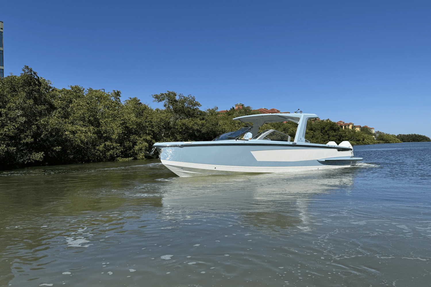 2024 Aviara AV32 Outboard Image Thumbnail #9