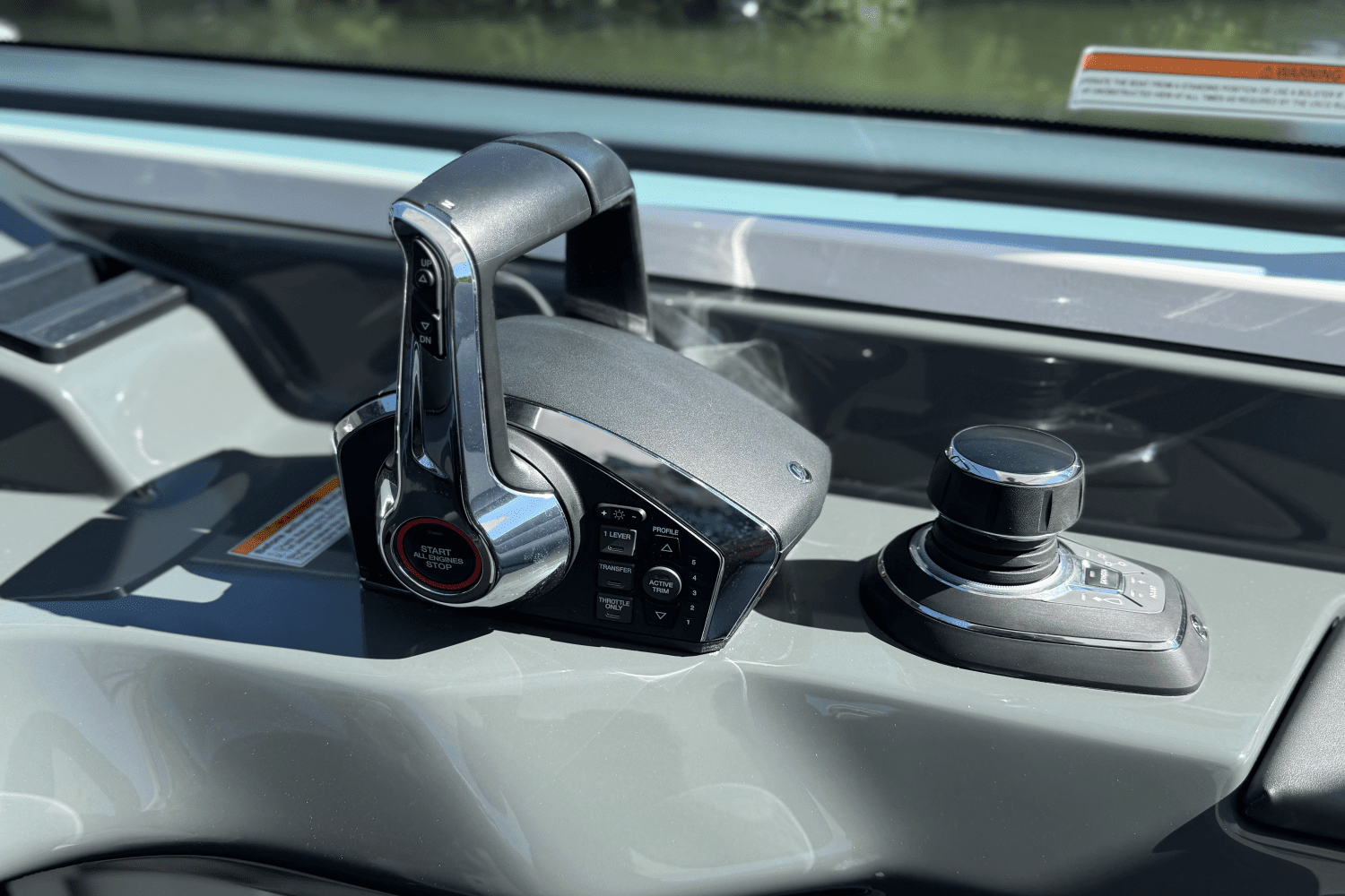 2024 Aviara AV32 Outboard Image Thumbnail #29
