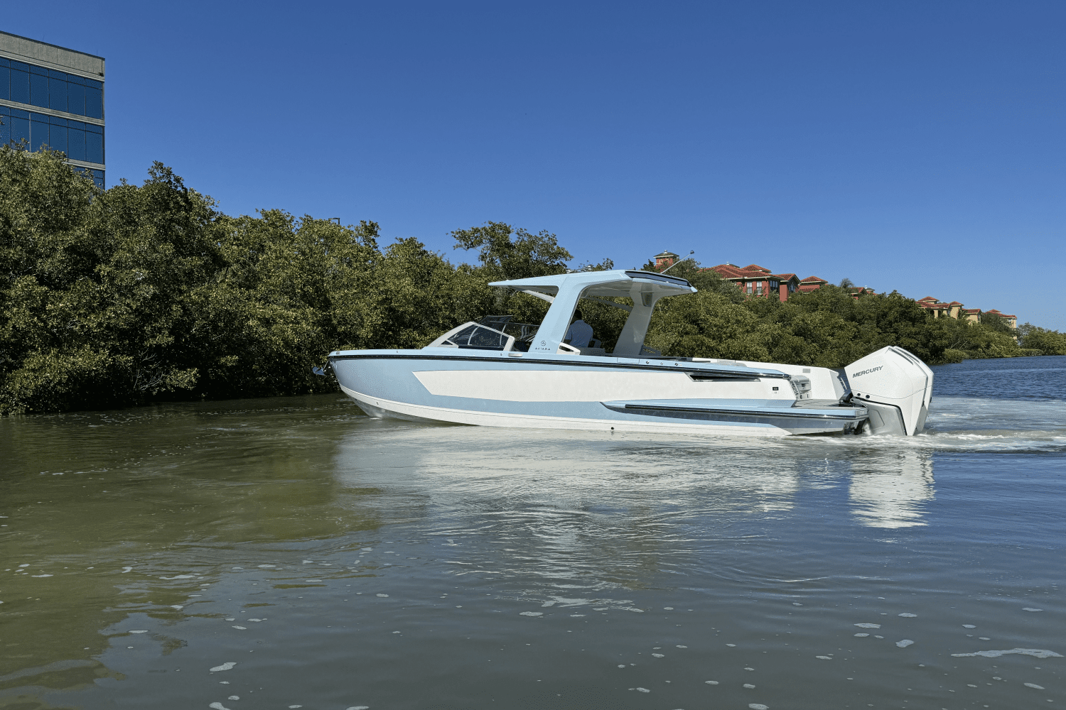 2024 Aviara AV32 Outboard Image Thumbnail #7