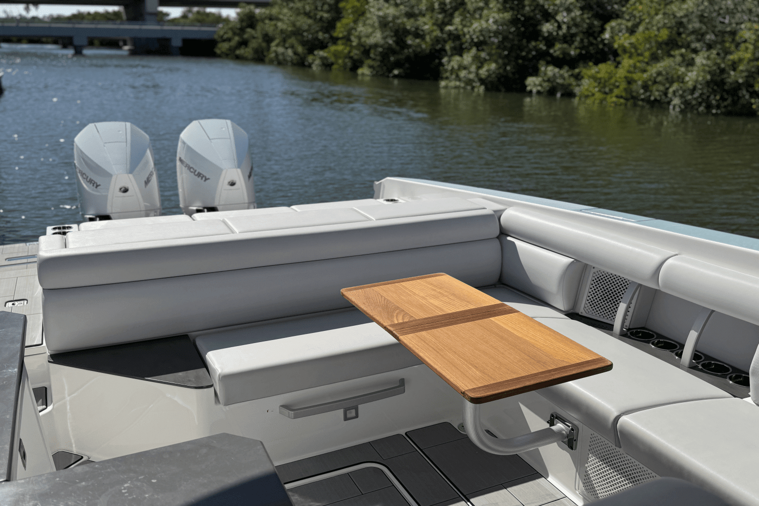 2024 Aviara AV32 Outboard Image Thumbnail #35