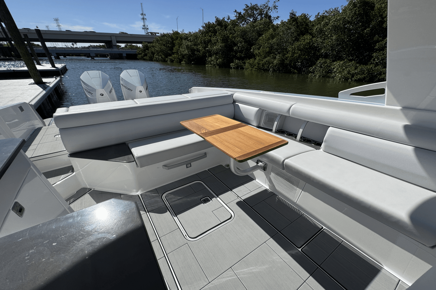 2024 Aviara AV32 Outboard Image Thumbnail #36