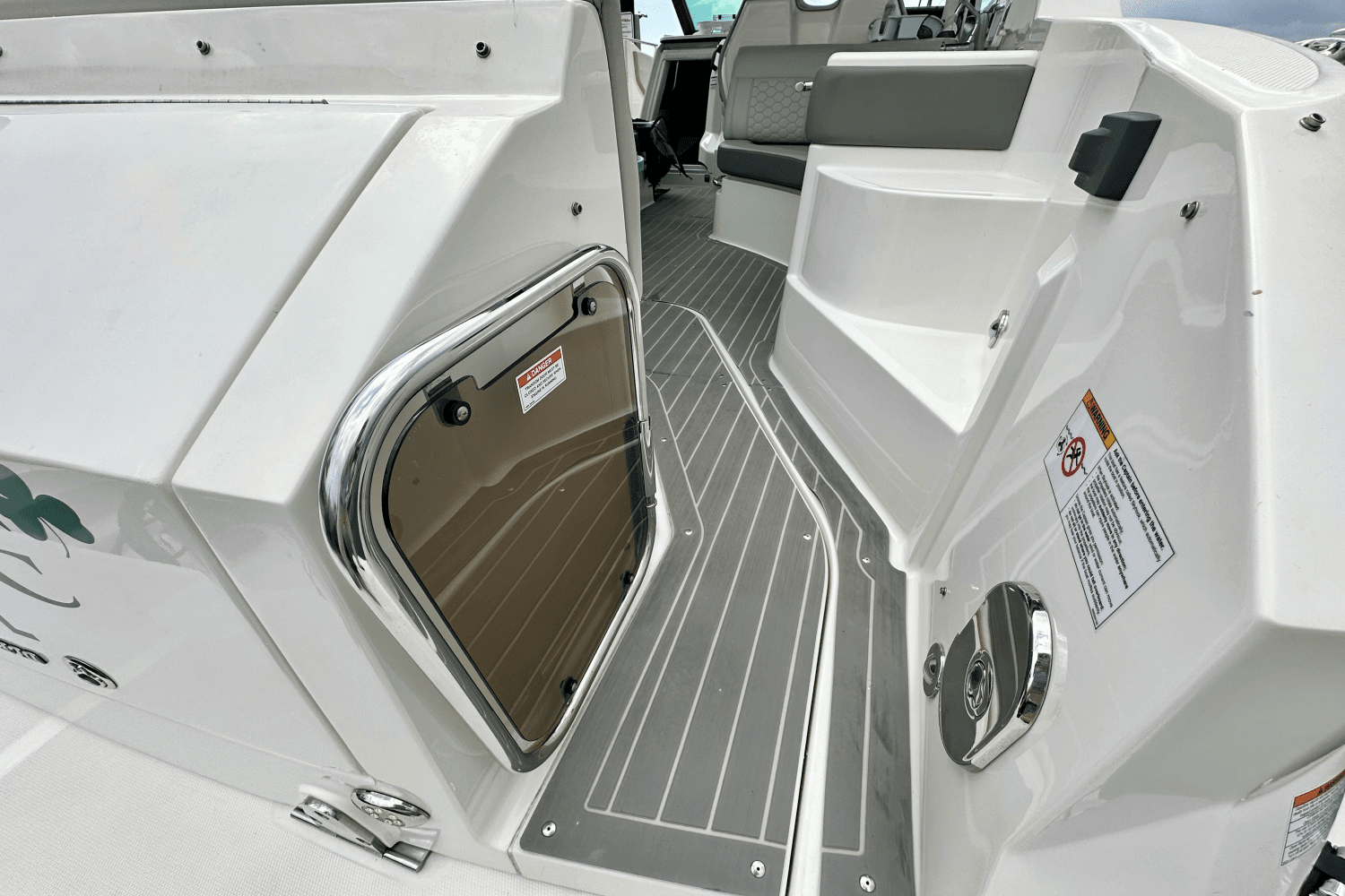 2022 Sea Ray 320 SUNDANCER OUTBOARD Image Thumbnail #22