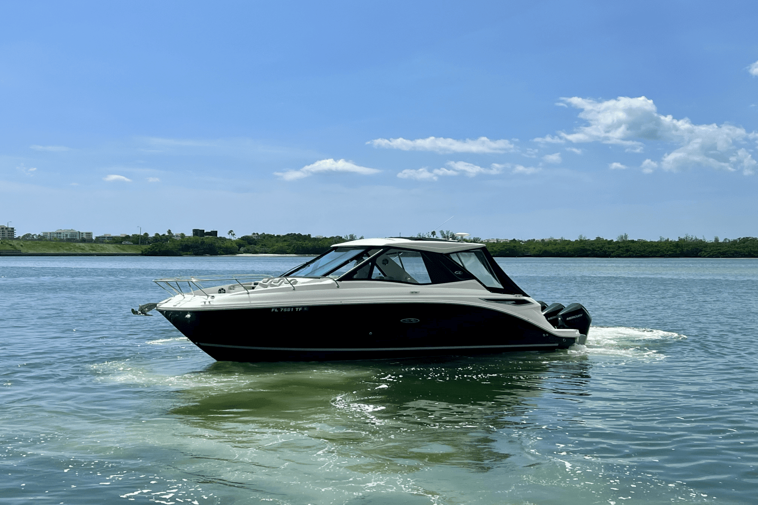 2022 Sea Ray 320 SUNDANCER OUTBOARD Image Thumbnail #14