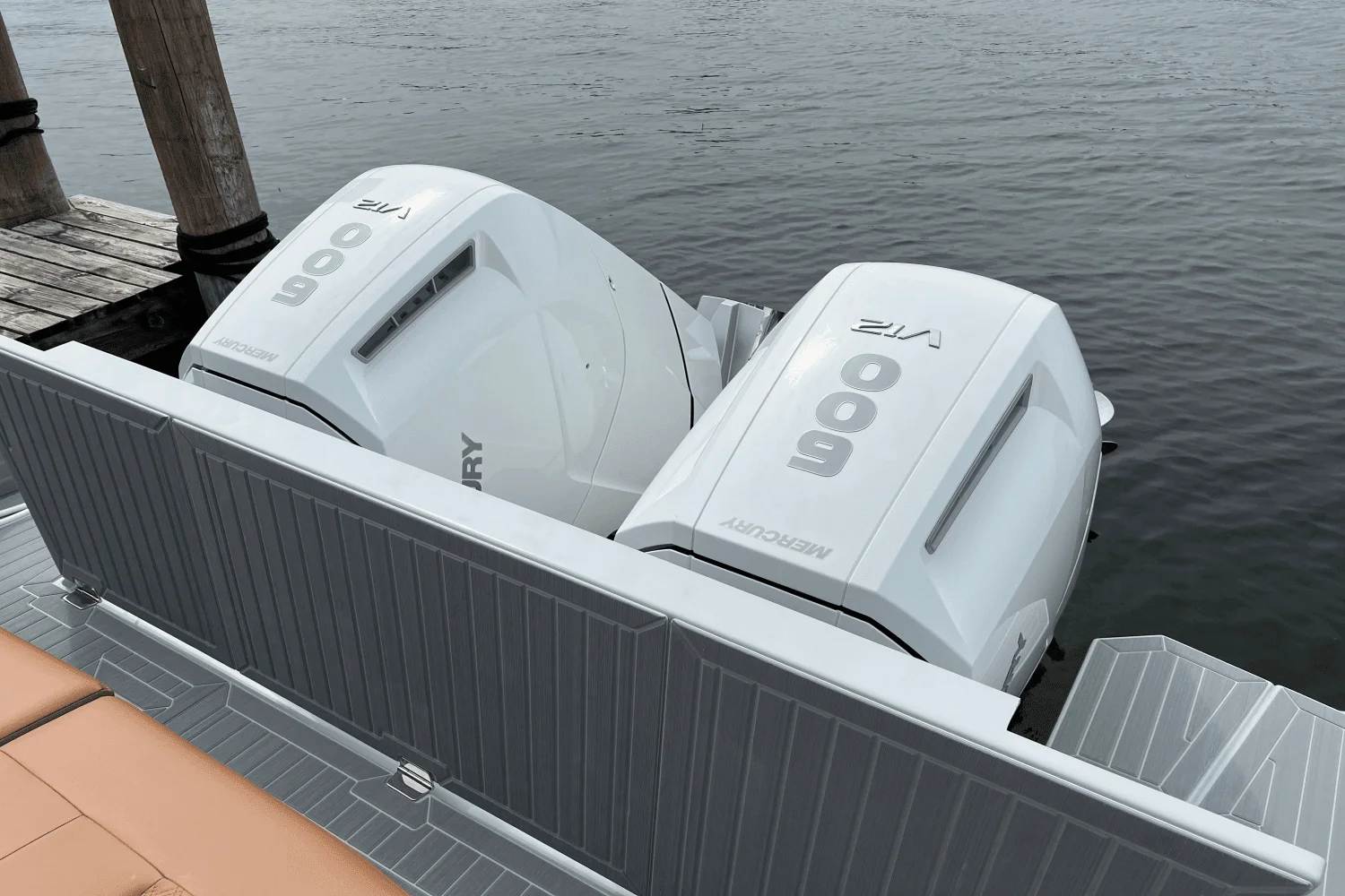 2025 Cruisers Yachts 42 GLS Outboard Image Thumbnail #21