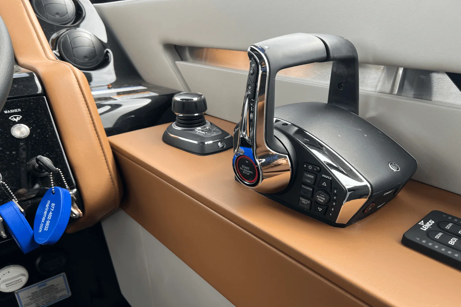 2025 Cruisers Yachts 42 GLS Outboard Image Thumbnail #37