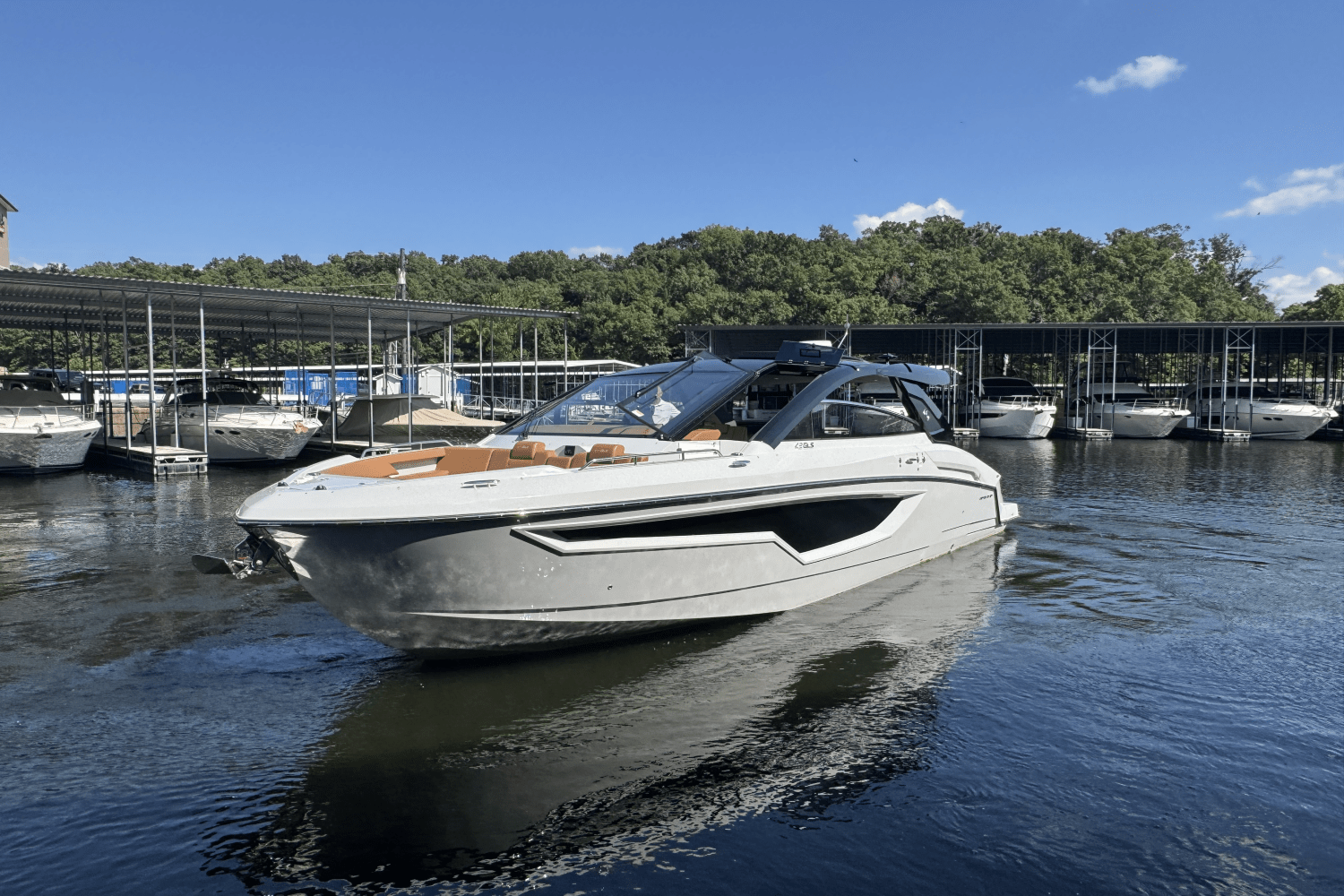 2025 Cruisers Yachts 42 GLS Outboard Image Thumbnail #1