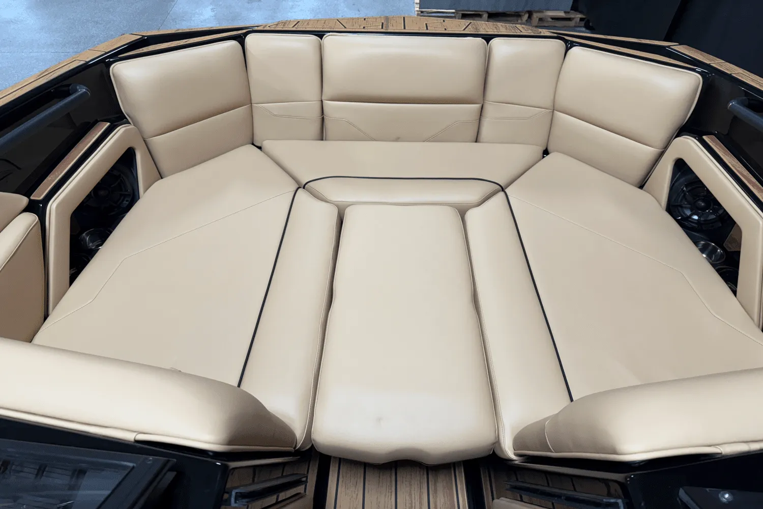 2025 Moomba Max Image Thumbnail #88