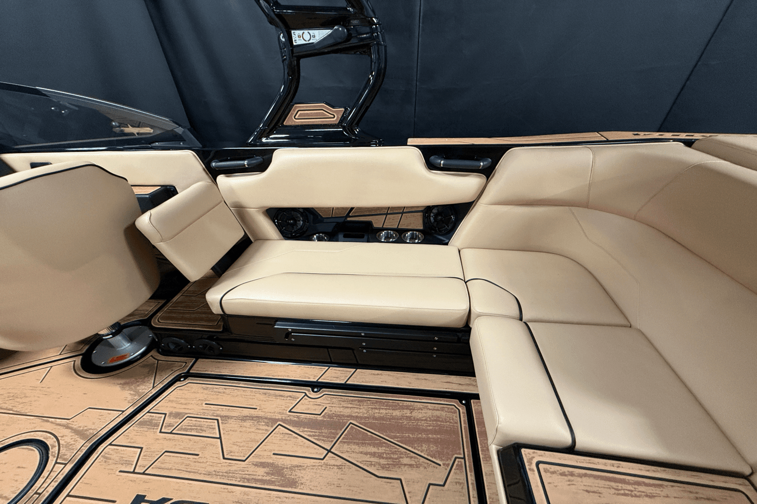 2025 Moomba Max Image Thumbnail #35