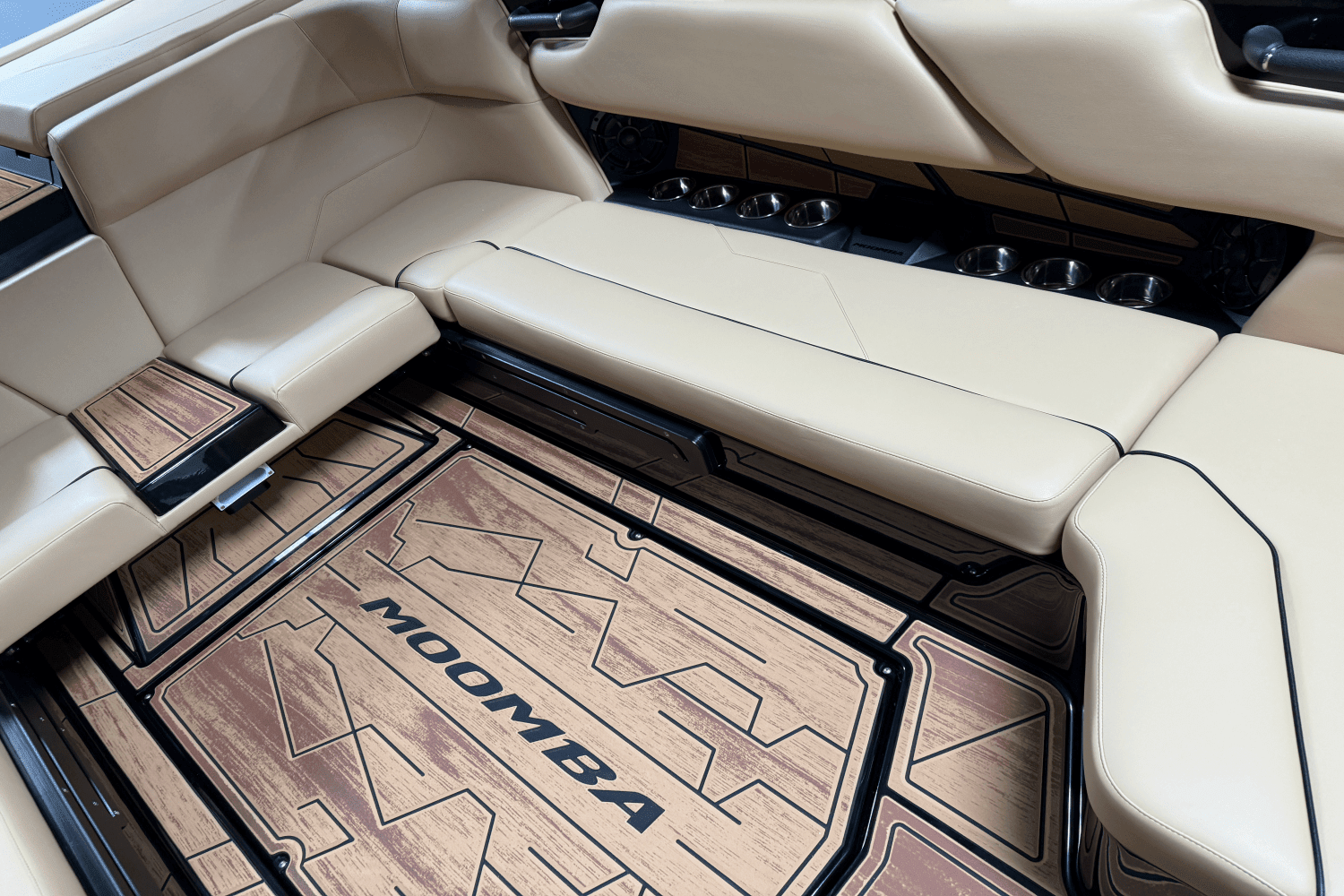 2025 Moomba Max Image Thumbnail #45