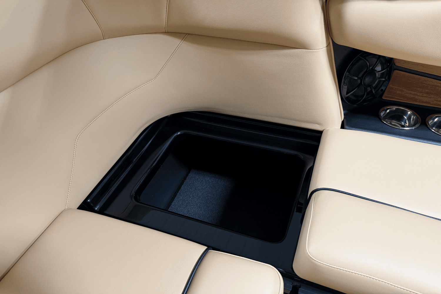 2025 Moomba Max Image Thumbnail #47