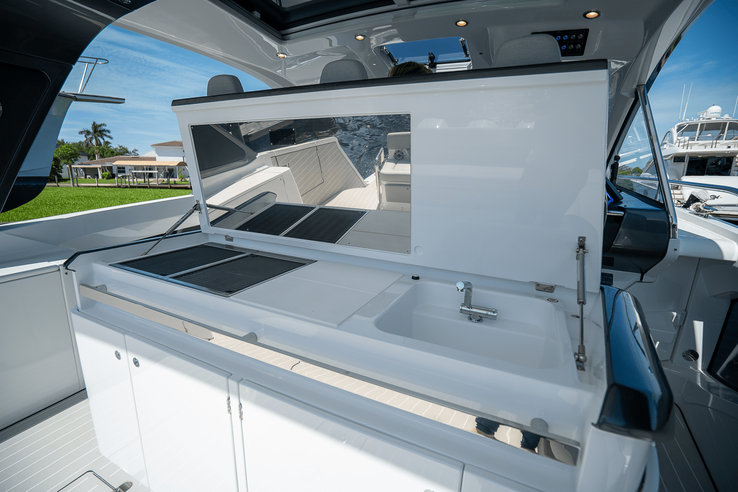 2026 Azimut Verve 42 Image Thumbnail #9