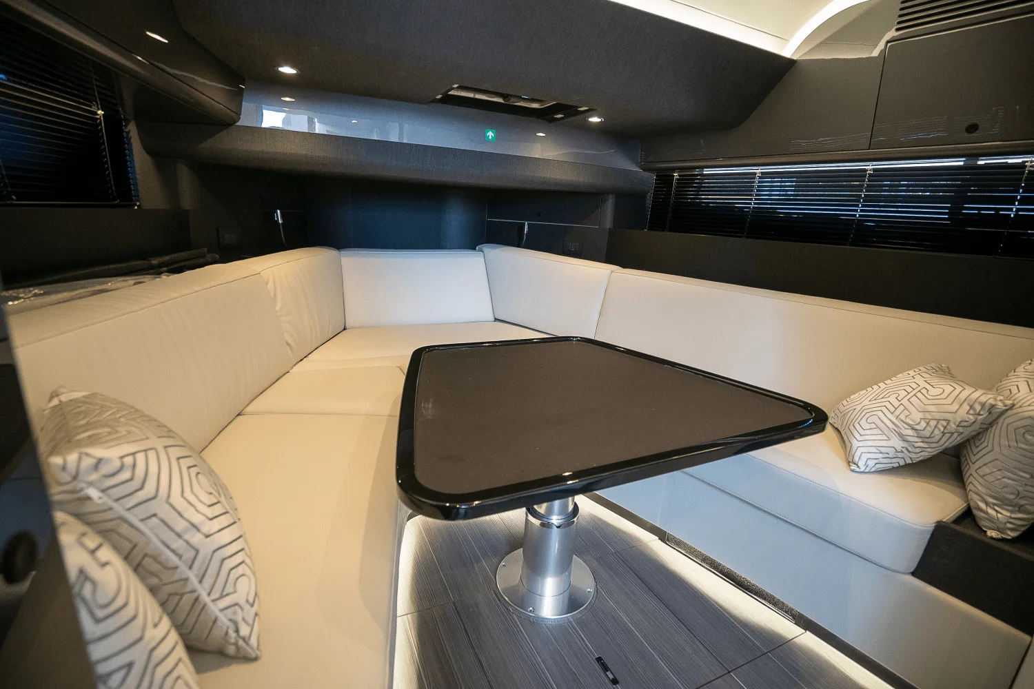 2026 Azimut Verve 42 Image Thumbnail #21