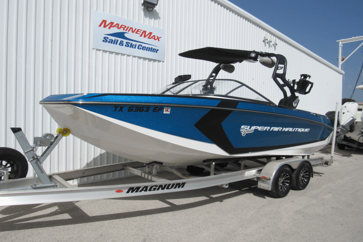 Thumbnail 3 for 2018 Nautique Super Air Nautique G23