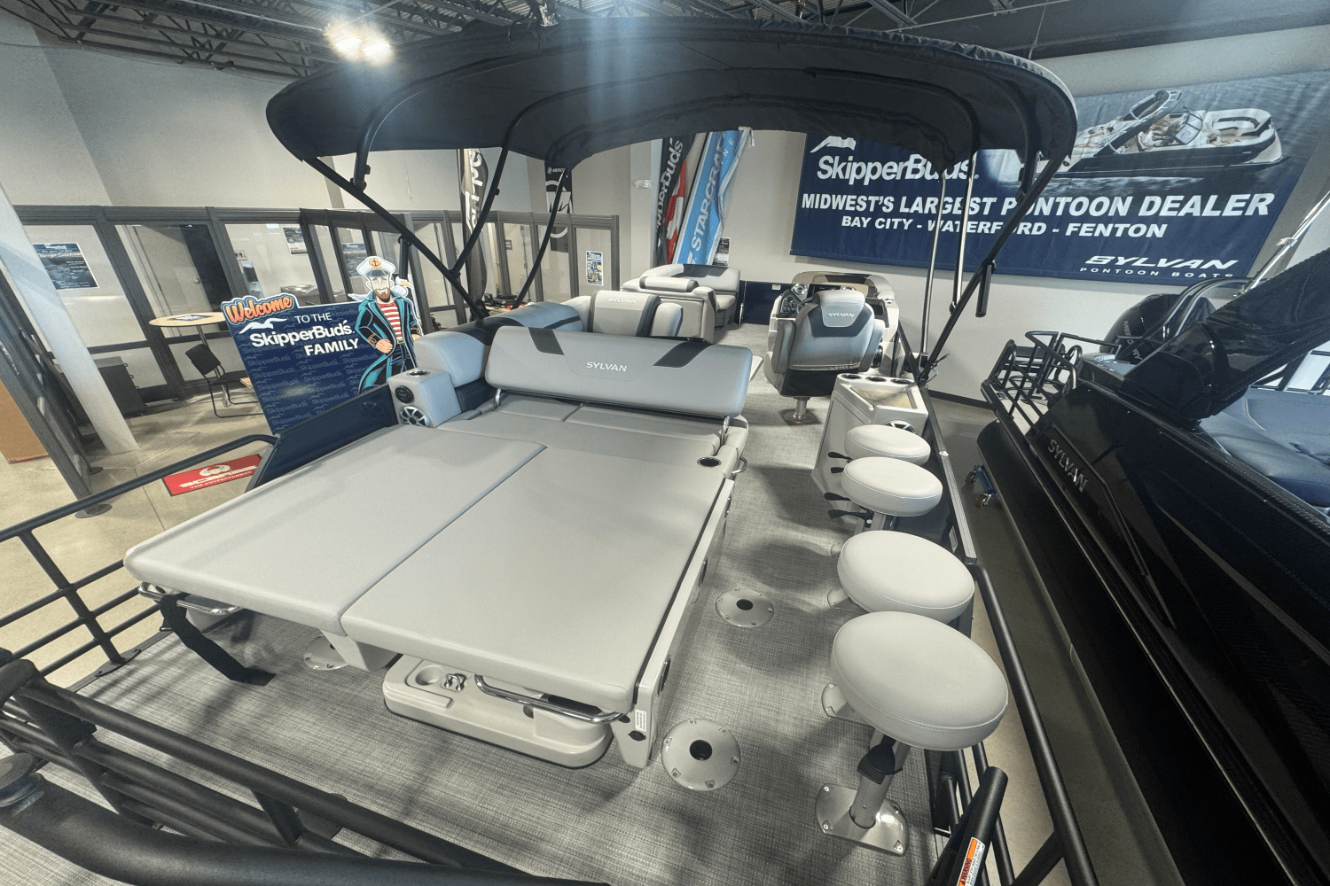 2025 Sylvan L5 Image Thumbnail #4