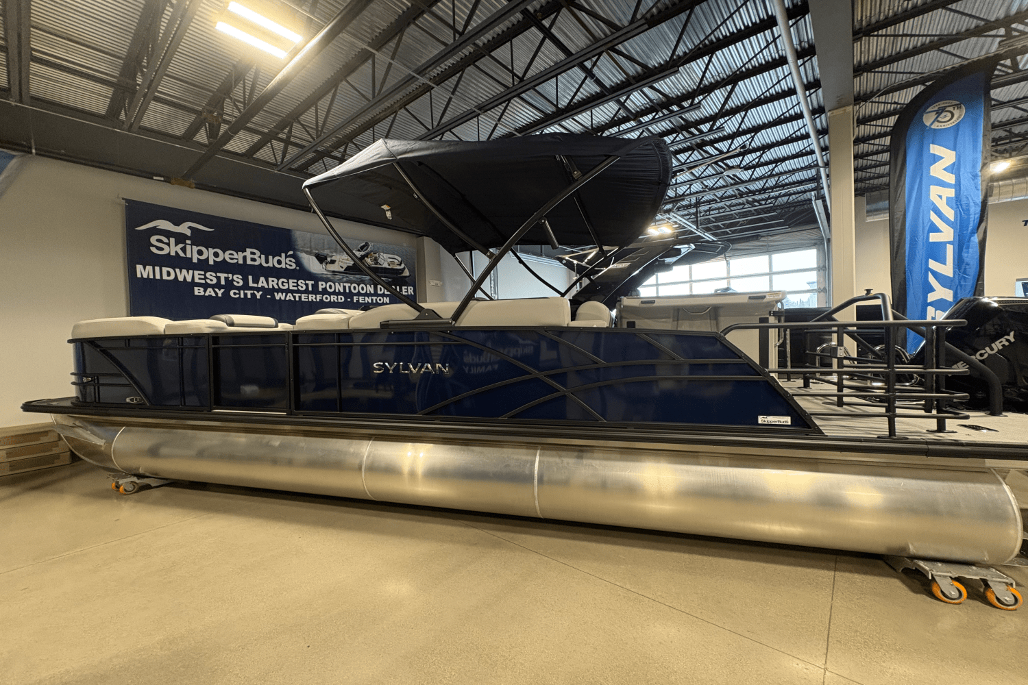 2025 Sylvan L5 Image Thumbnail #2