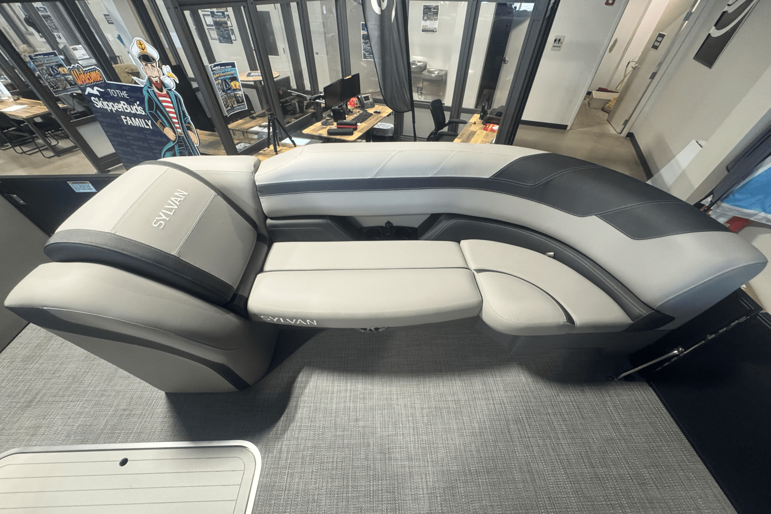 2025 Sylvan L5 Image Thumbnail #7