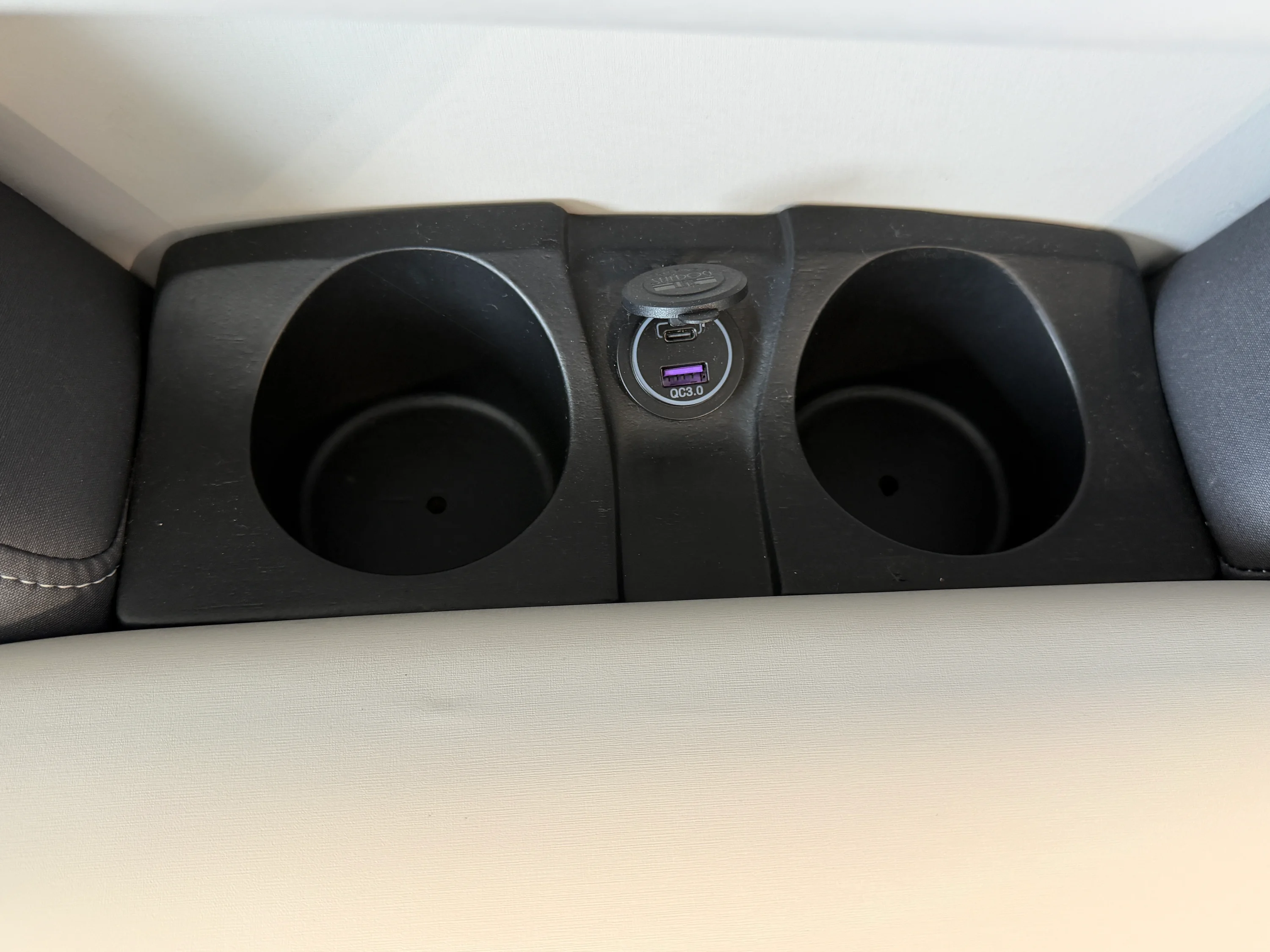 2025 Sylvan L5 Image Thumbnail #3