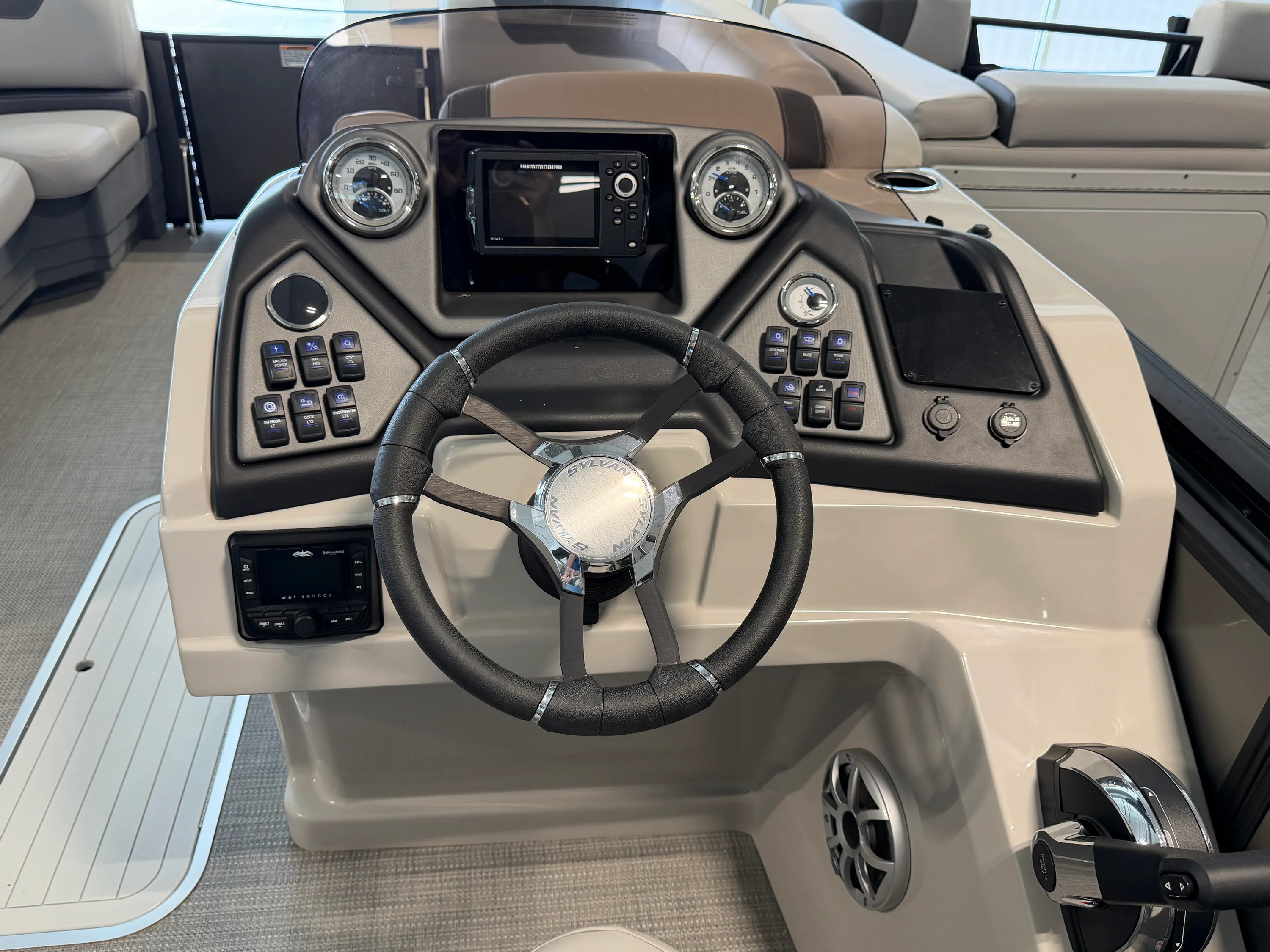 2025 Sylvan L5 Image Thumbnail #11