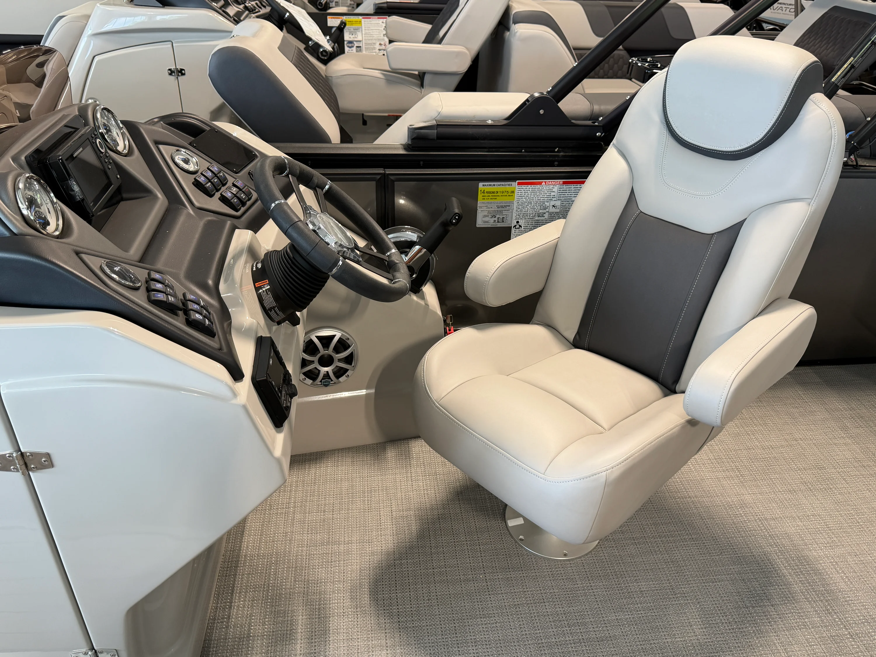 2025 Sylvan L5 Image Thumbnail #10
