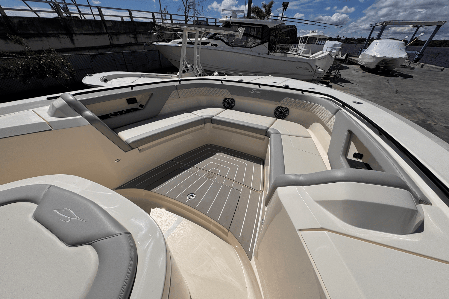 2025 Scout 377 LXF Image Thumbnail #24