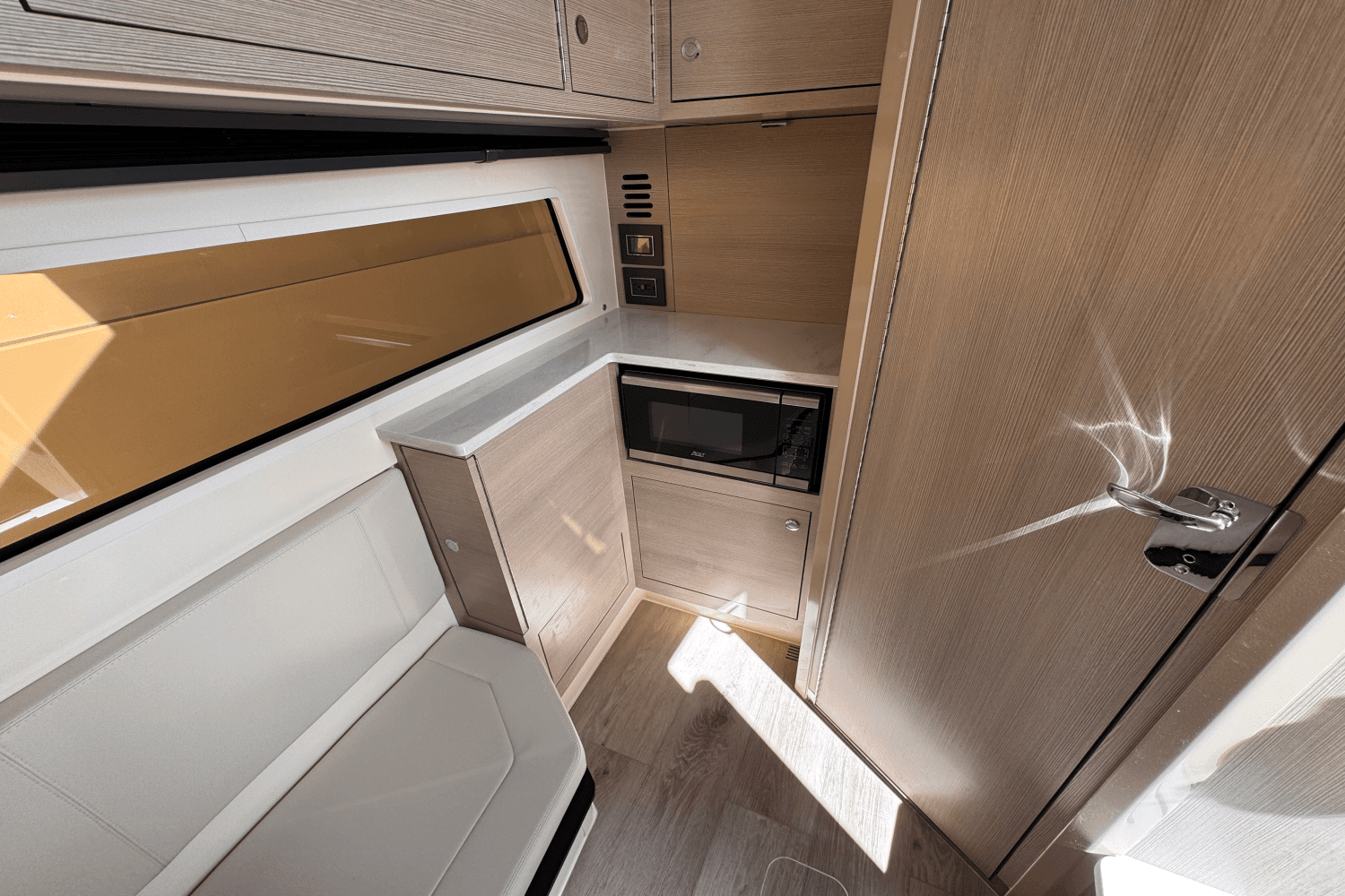 2025 Scout 377 LXF Image Thumbnail #31