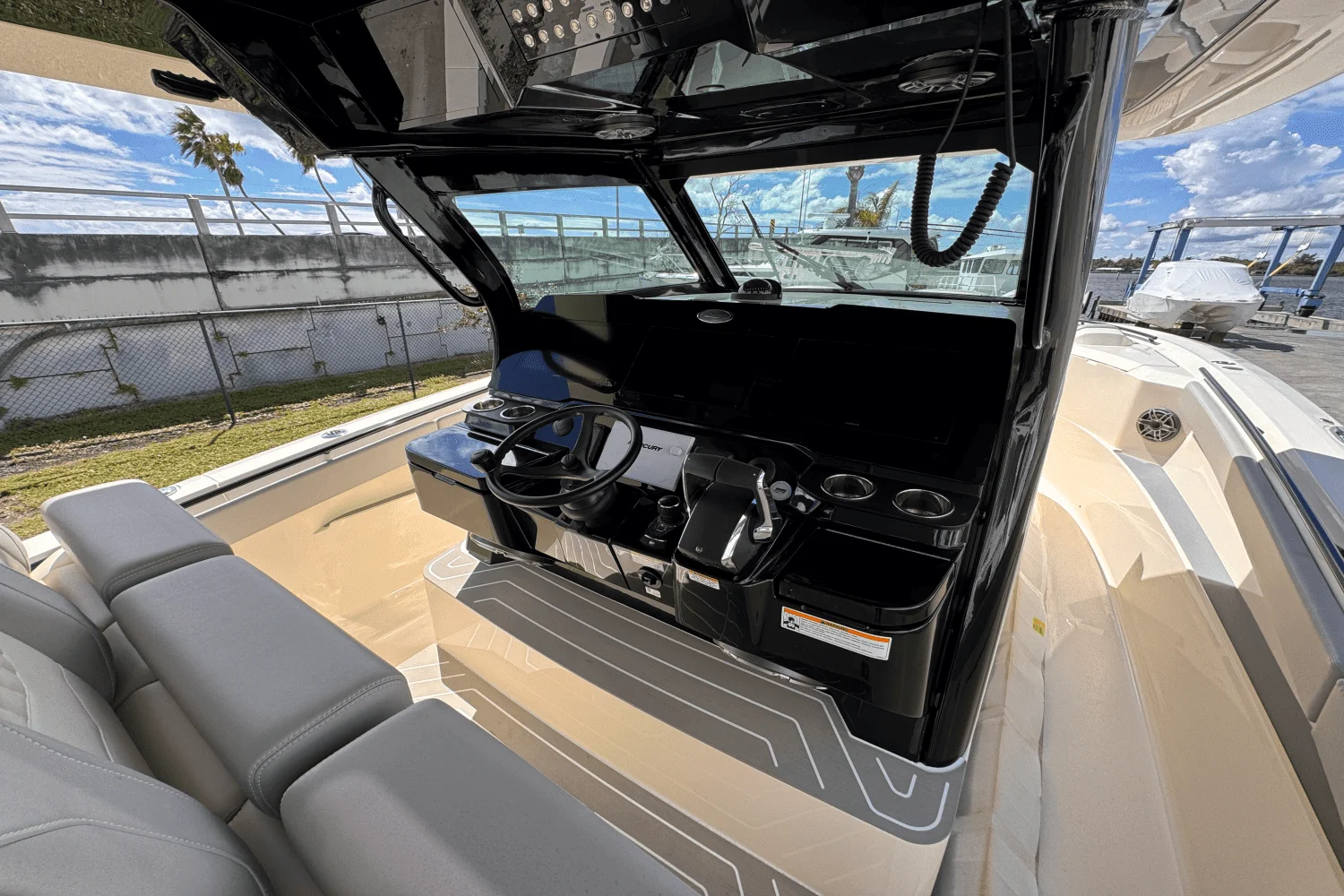 2025 Scout 377 LXF Image Thumbnail #13