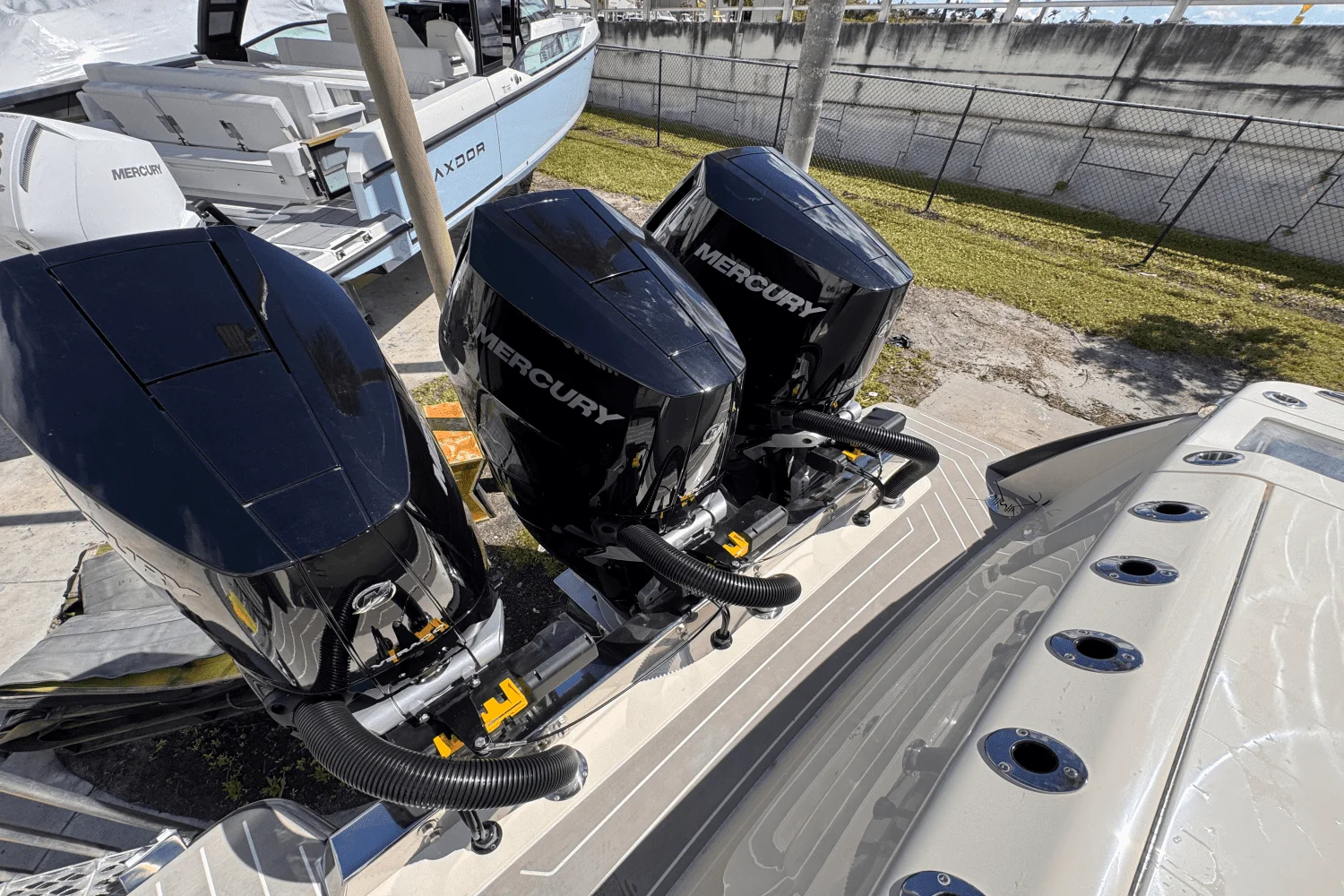 2025 Scout 377 LXF Image Thumbnail #12