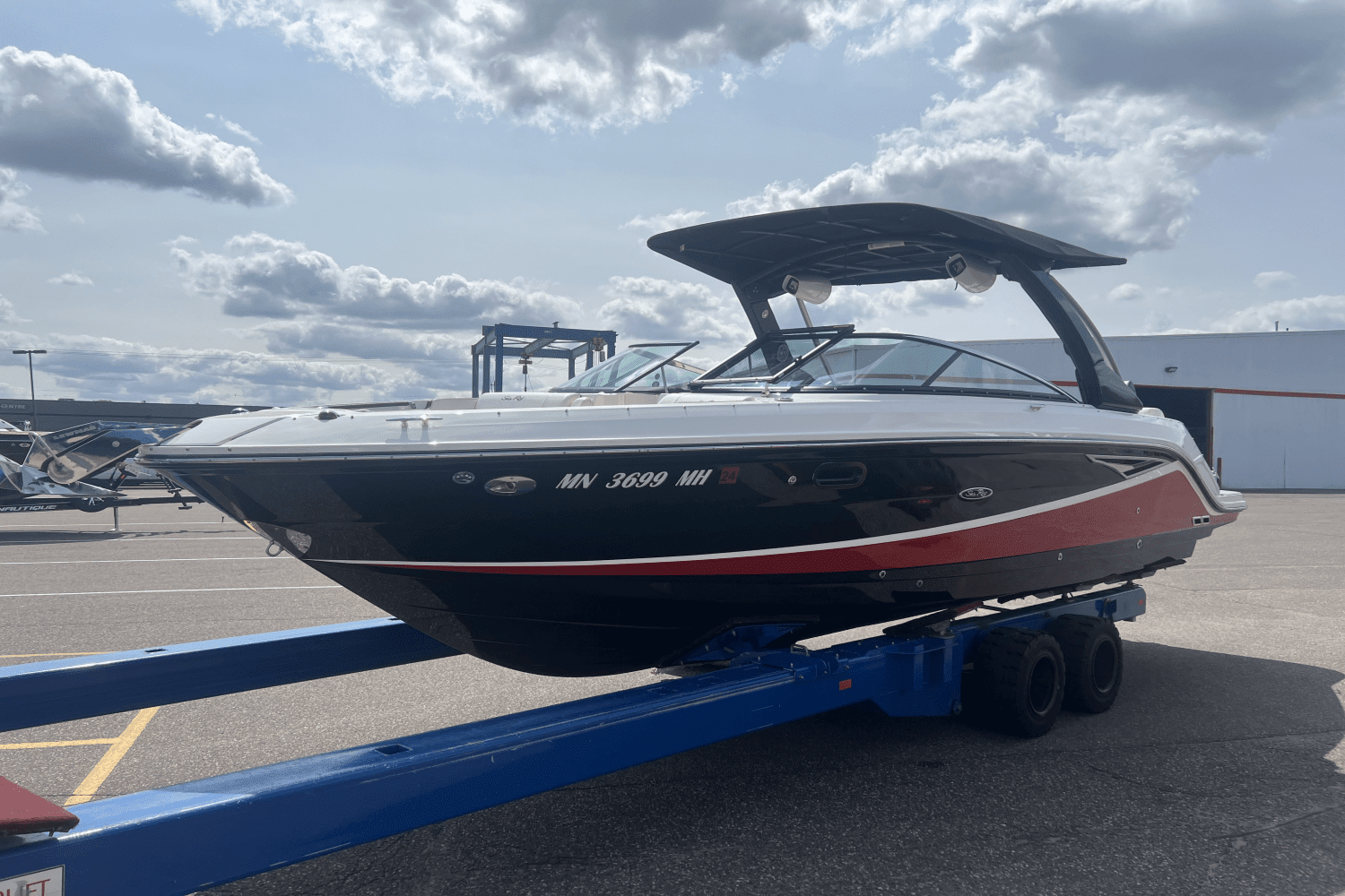 Thumbnail 3 for 2018 Sea Ray SLX 280