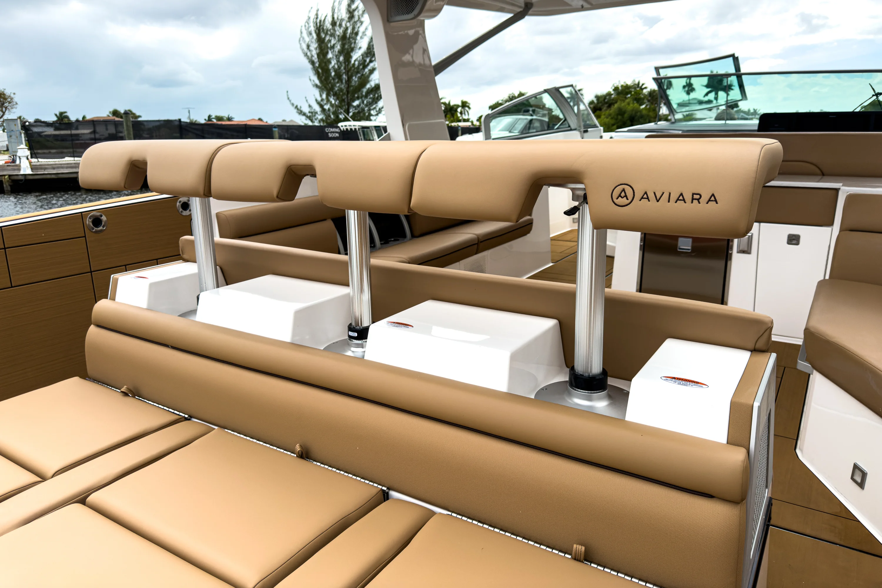 2025 Aviara AV40 Outboard Image Thumbnail #7