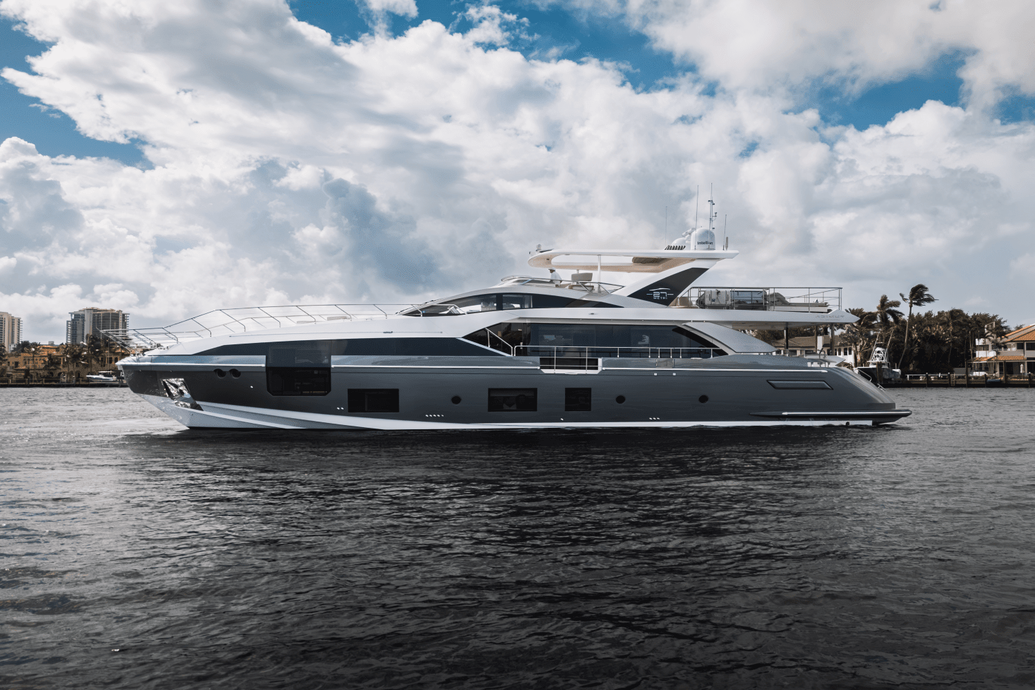 2022 Azimut 27 METRI Image Thumbnail #1