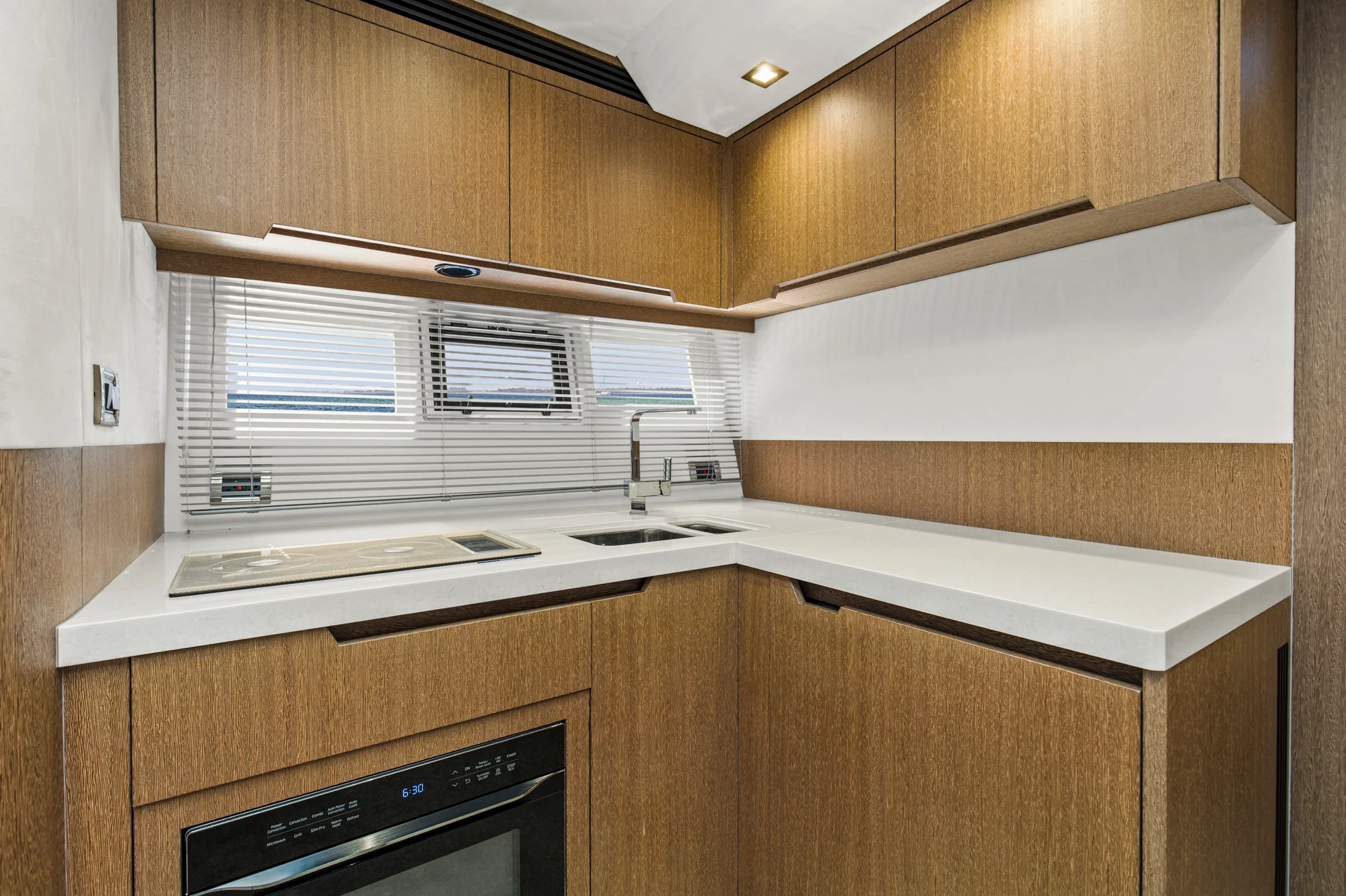 2018 Galeon 485 HTS Image Thumbnail #21