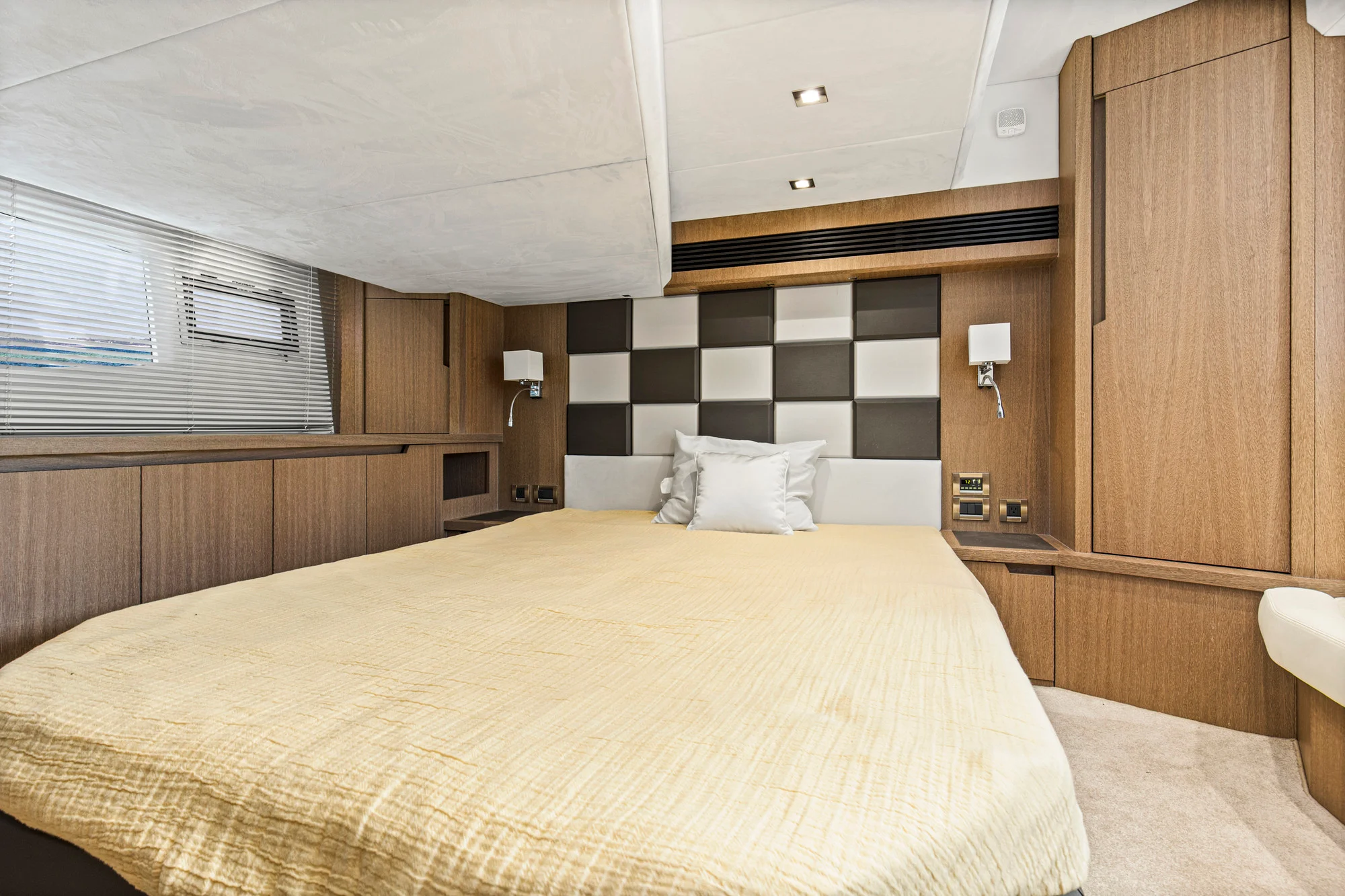 2018 Galeon 485 HTS Image Thumbnail #27