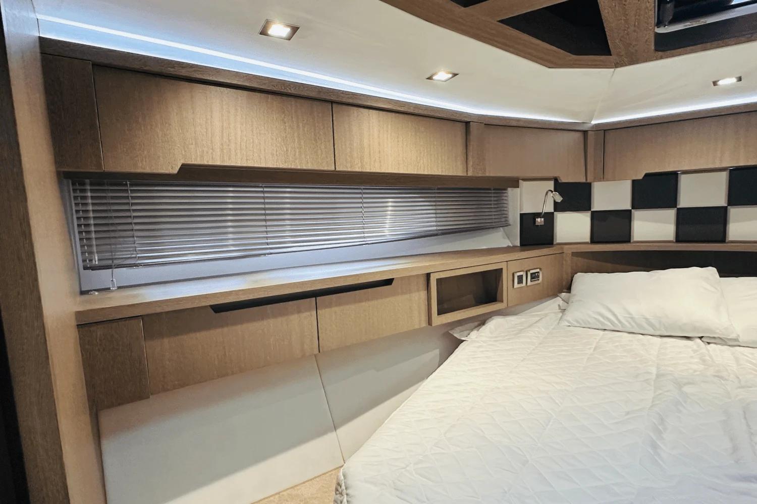 2018 Galeon 485 HTS Image Thumbnail #47