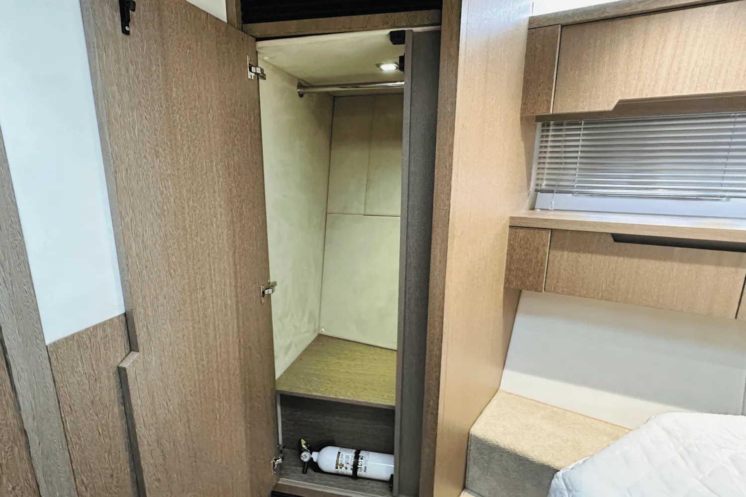 2018 Galeon 485 HTS Image Thumbnail #49