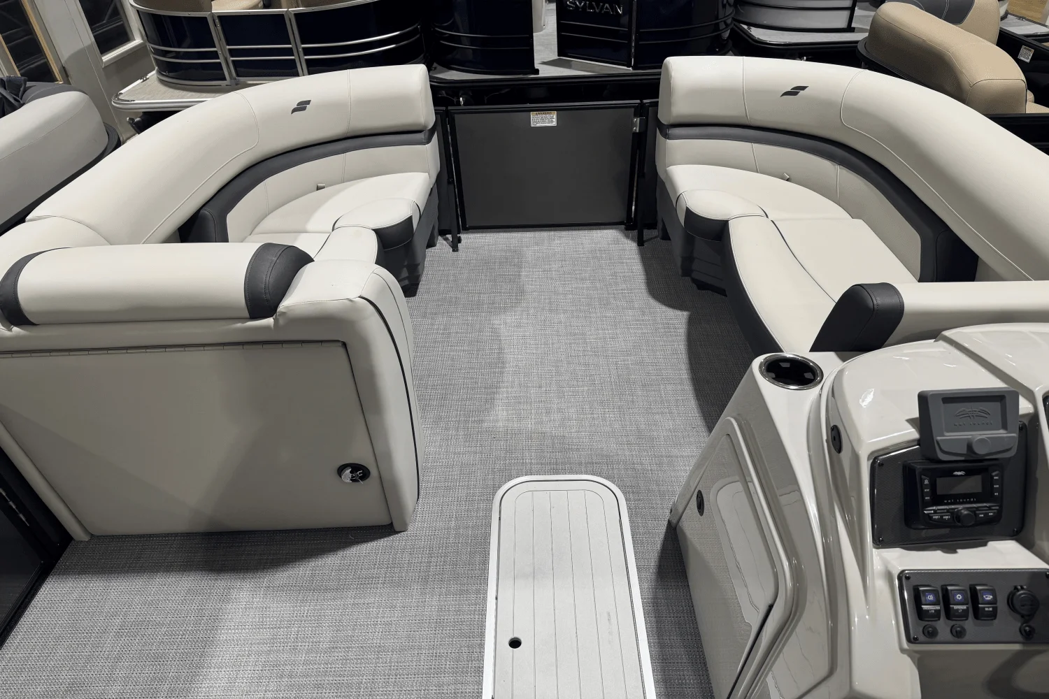 2025 Starcraft EXS 3 TT Image Thumbnail #2