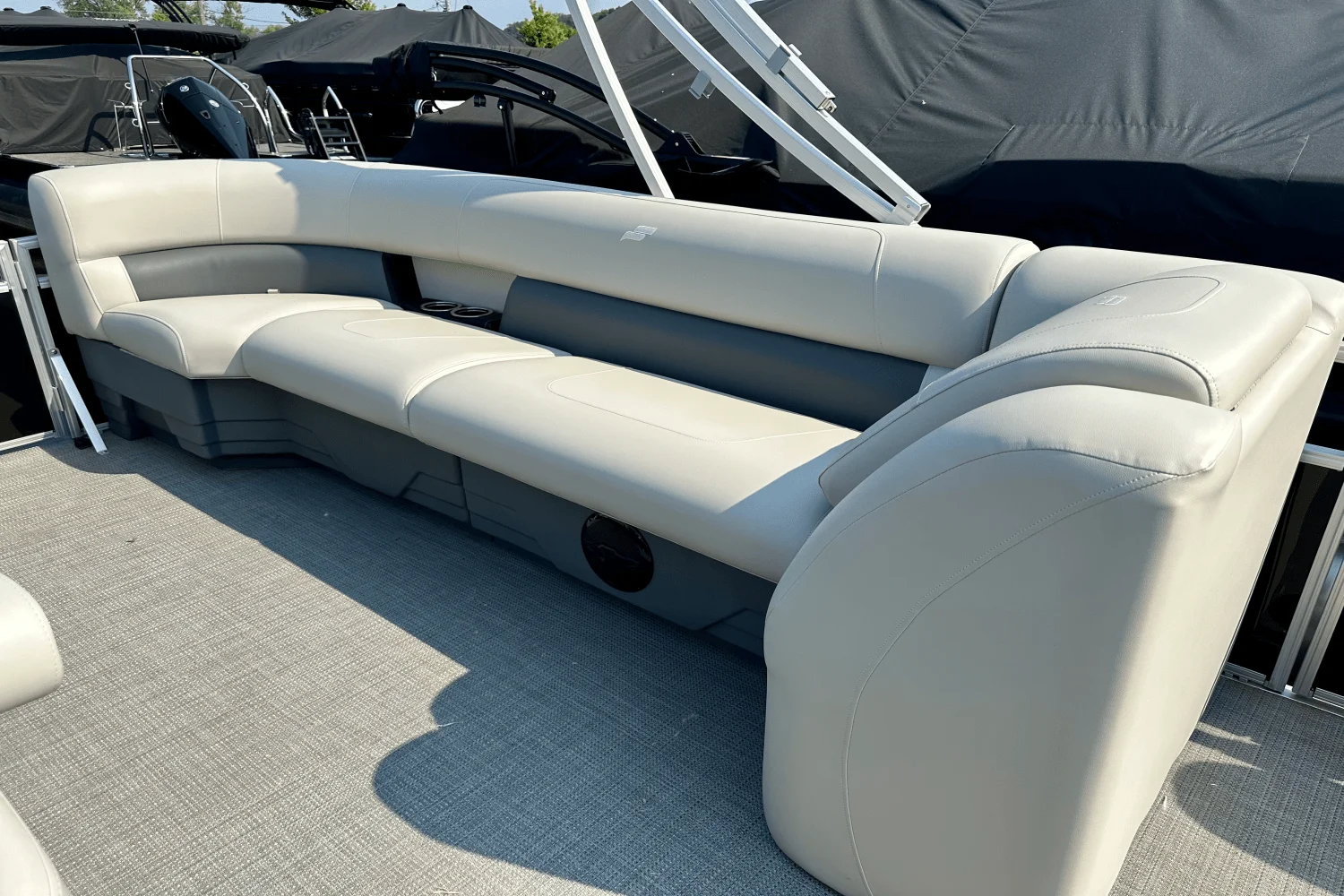 2025 Starcraft LX 20 R Image Thumbnail #13