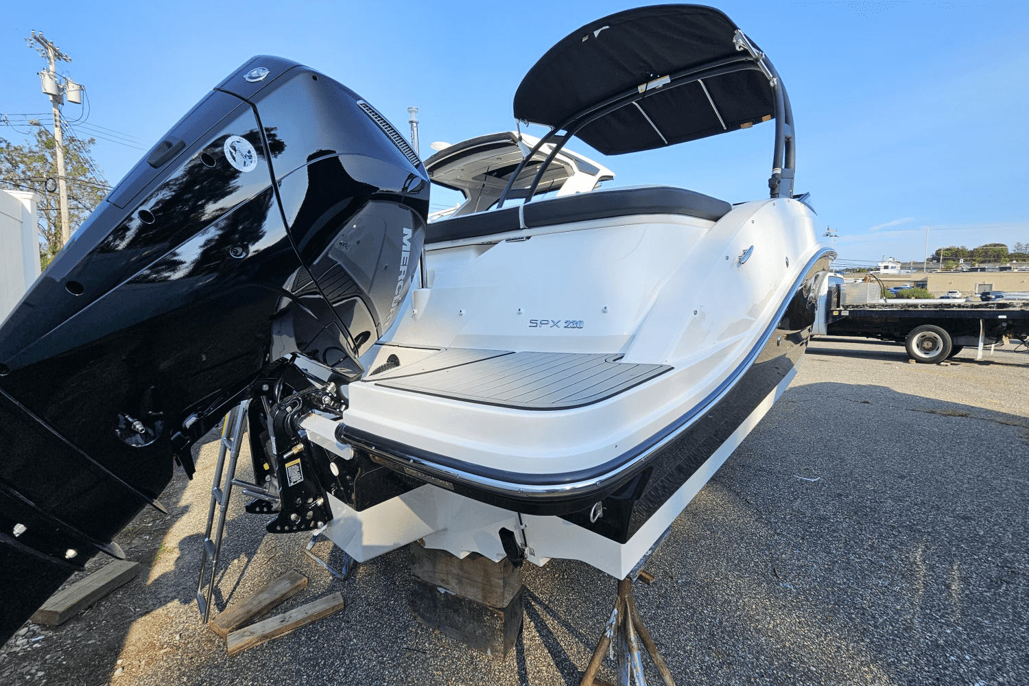 2024 Sea Ray SPX 230 Outboard Image Thumbnail #3